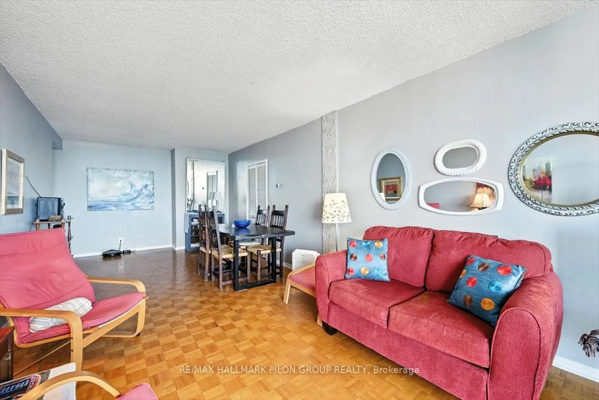 505 St Laurent Boulevard, #1503