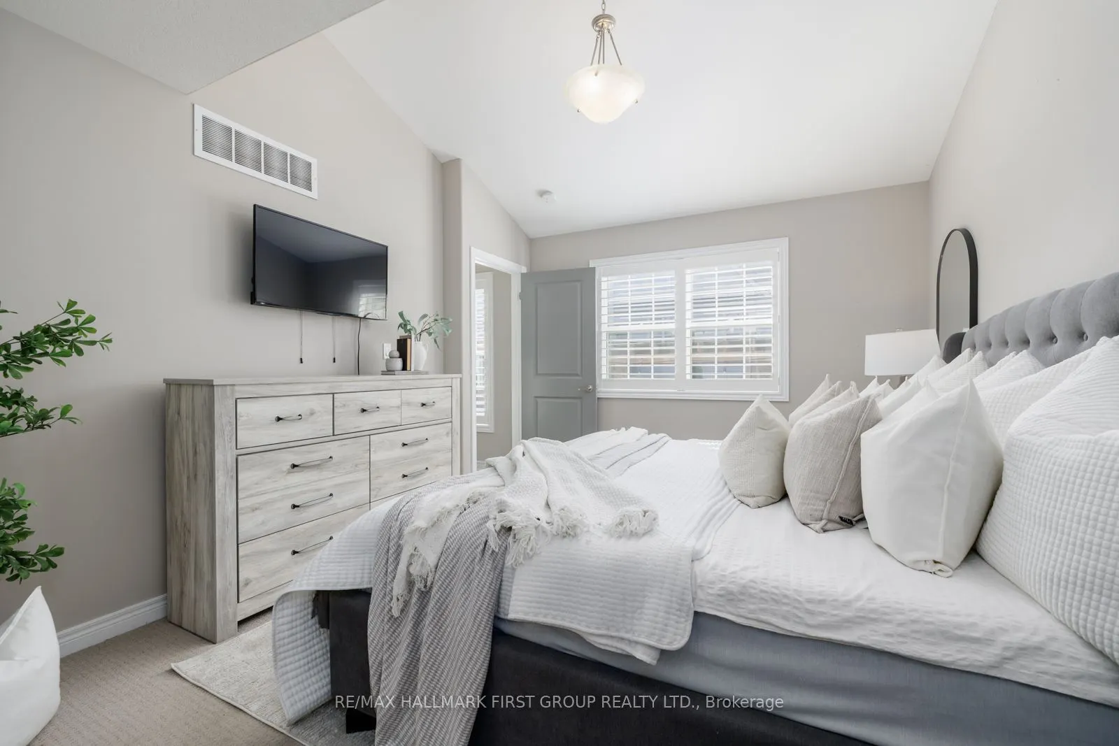 71 Greenaway Circle