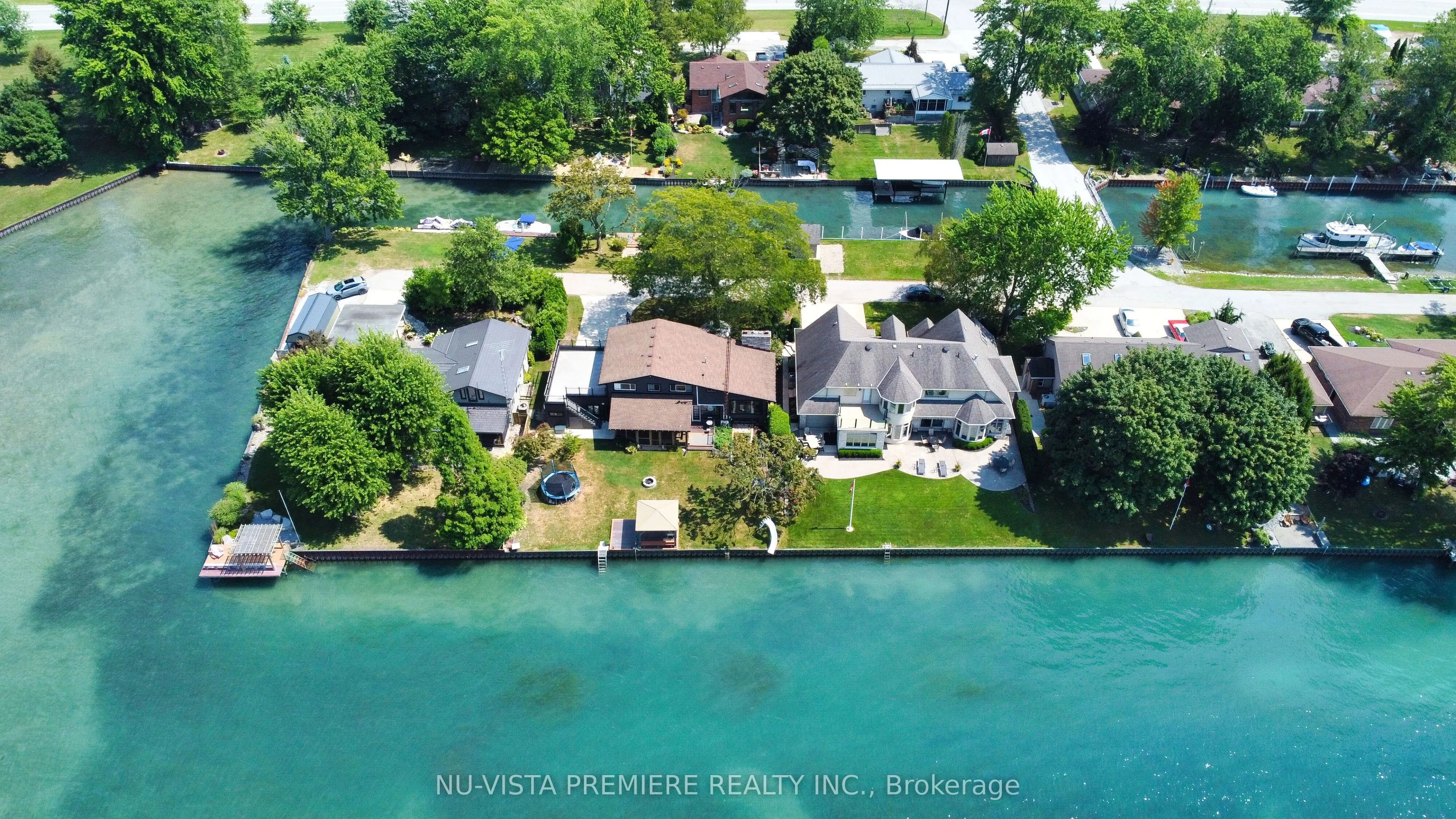 3943 Seaway Road