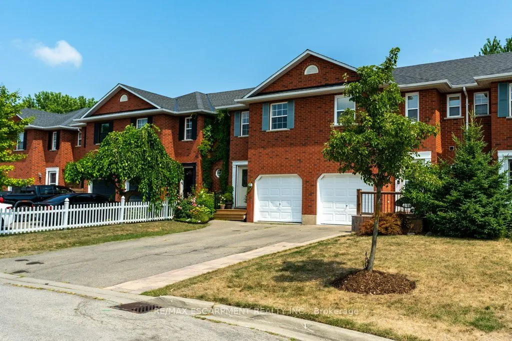 26 Swayze Court