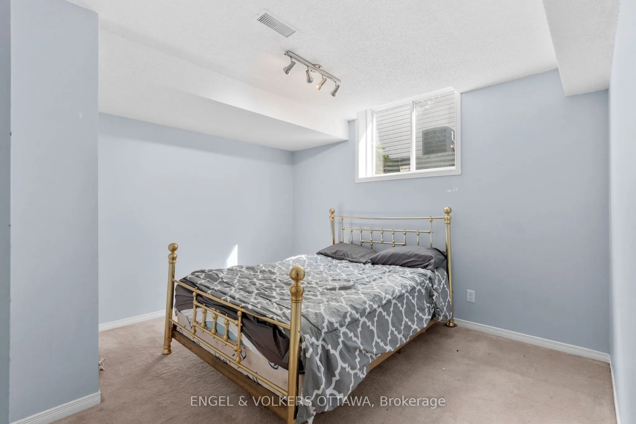 128 Grandpark Circle