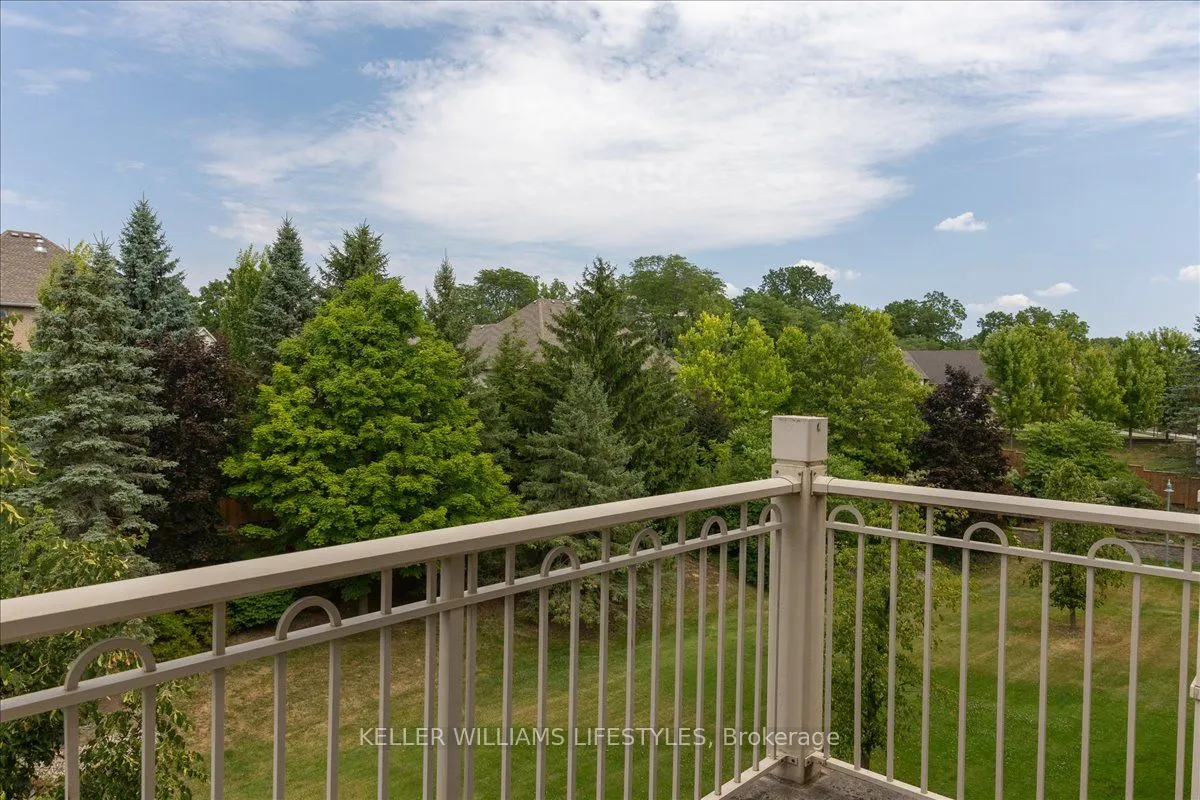 511 Gainsborough Road, #410