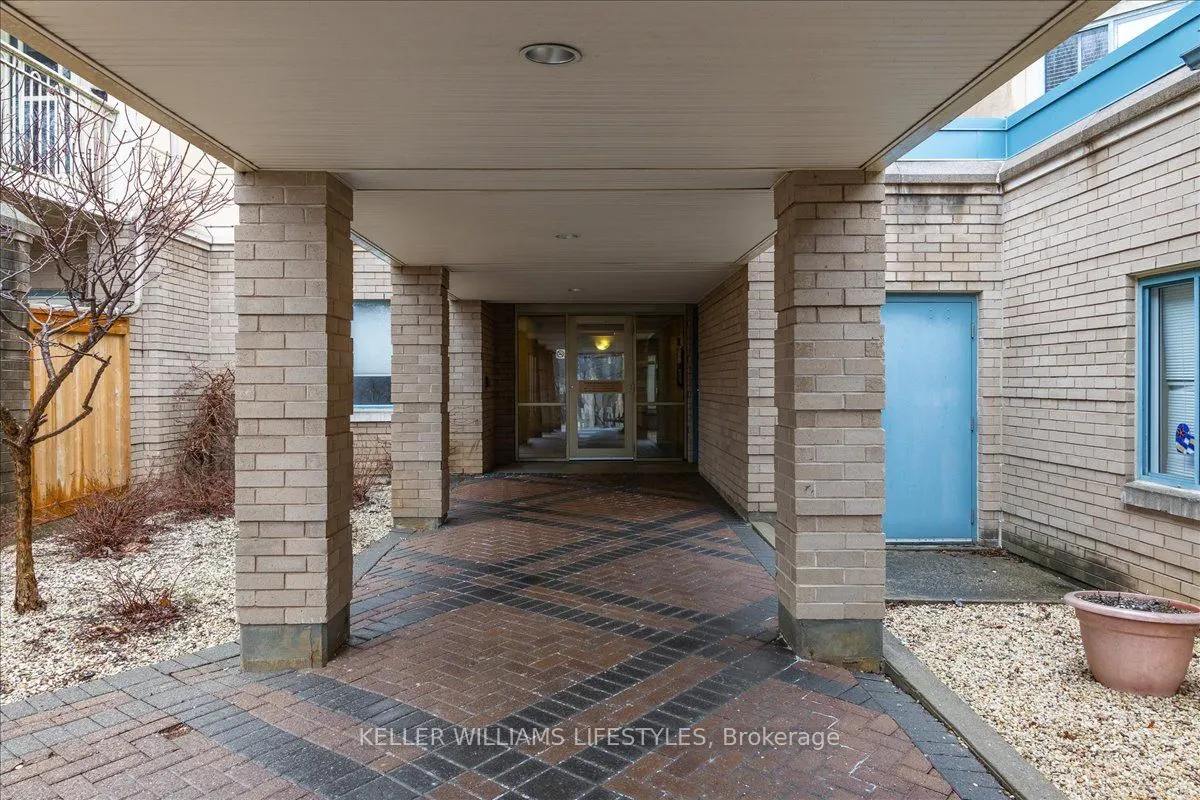511 Gainsborough Road, #410
