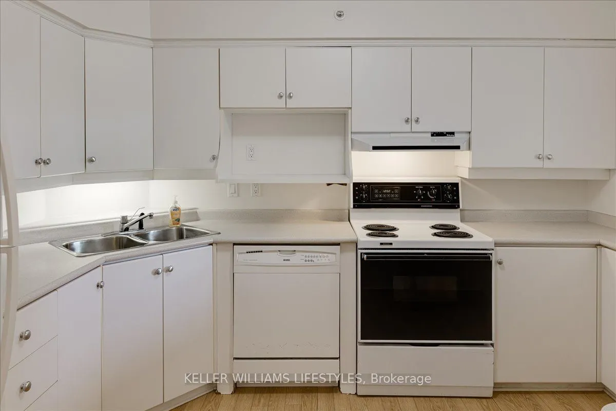 511 Gainsborough Road, #410
