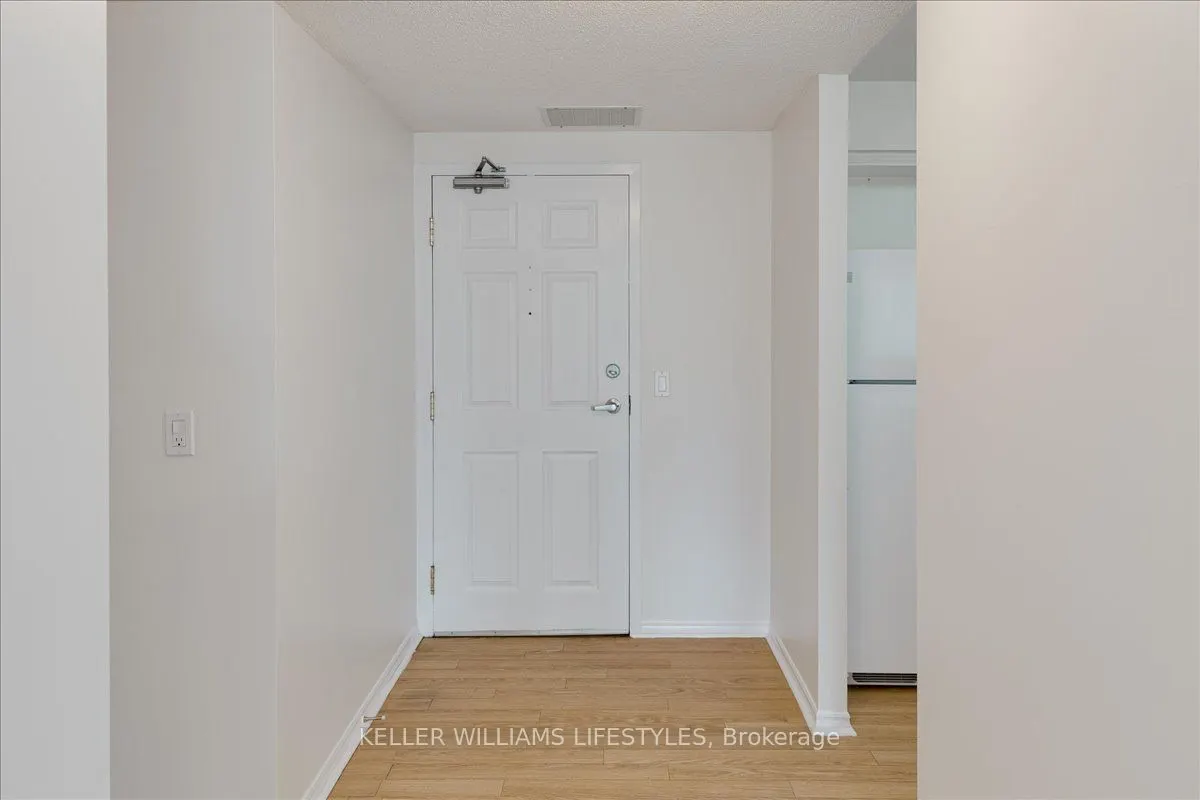 511 Gainsborough Road, #410
