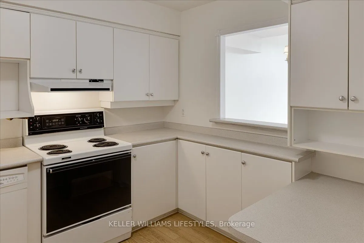 511 Gainsborough Road, #410