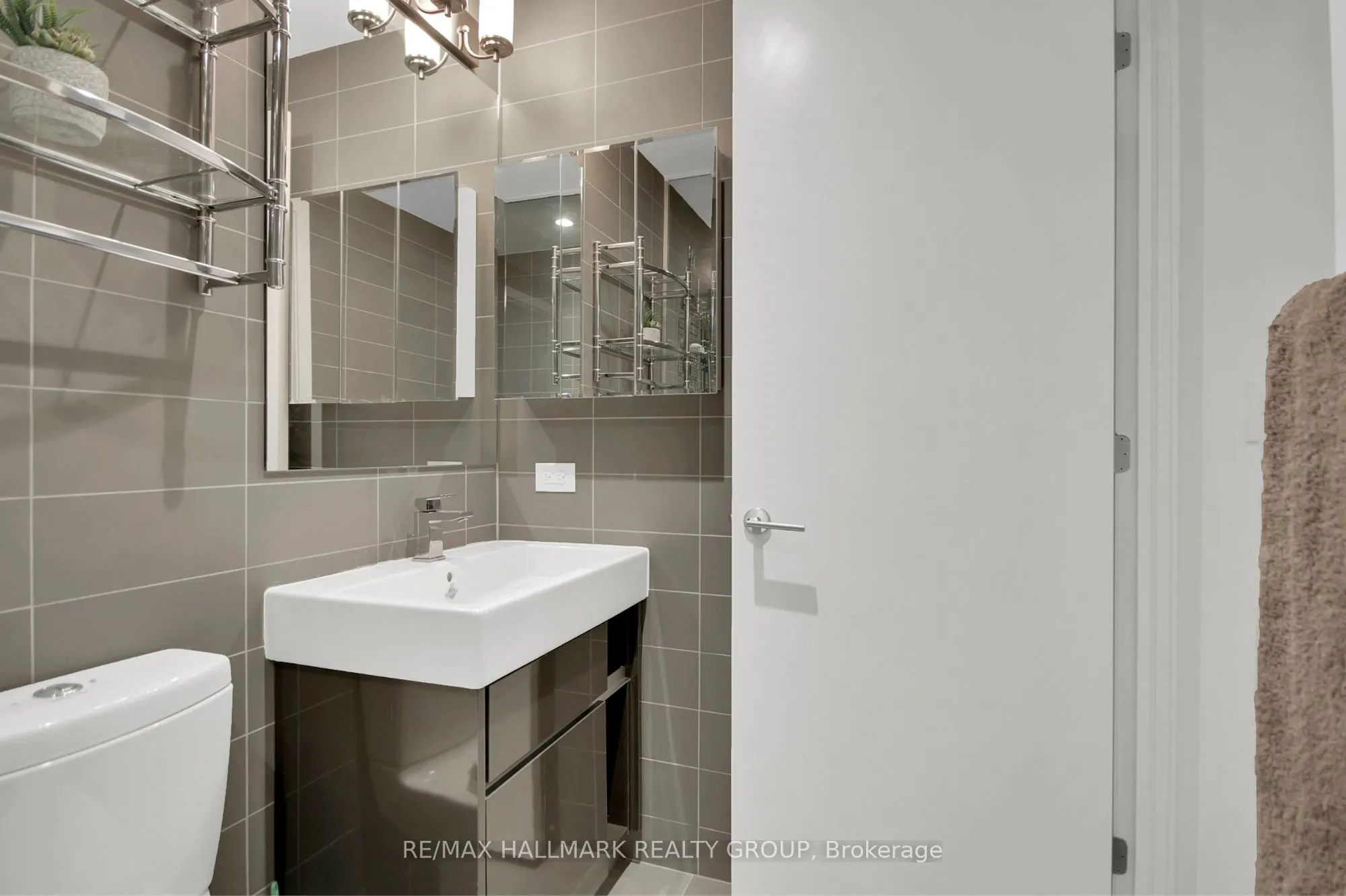 199 Slater Street, #1503