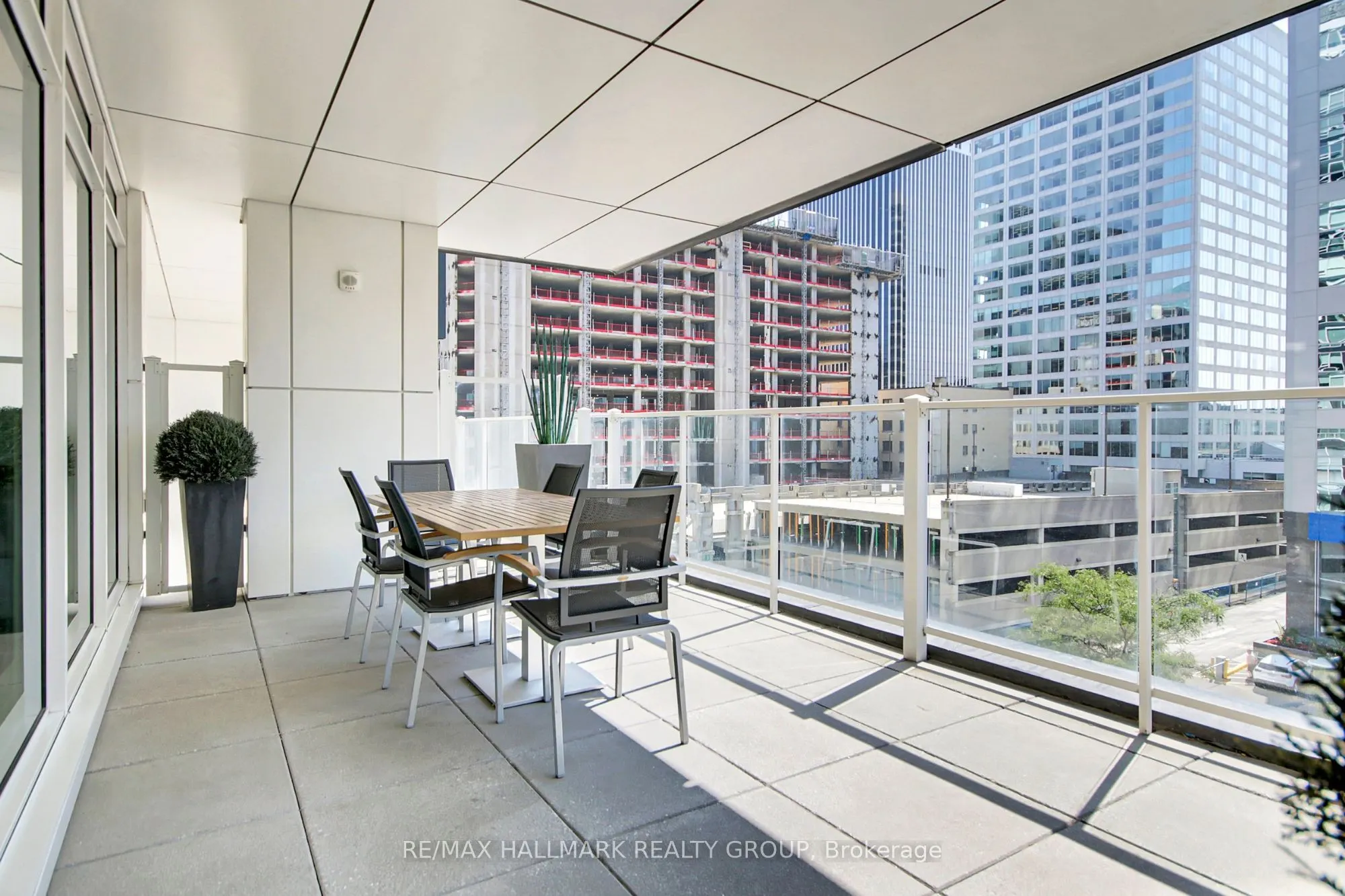 199 Slater Street, #1503