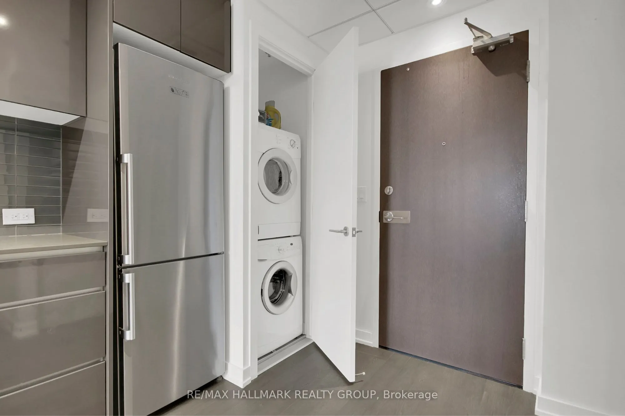 199 Slater Street, #1503