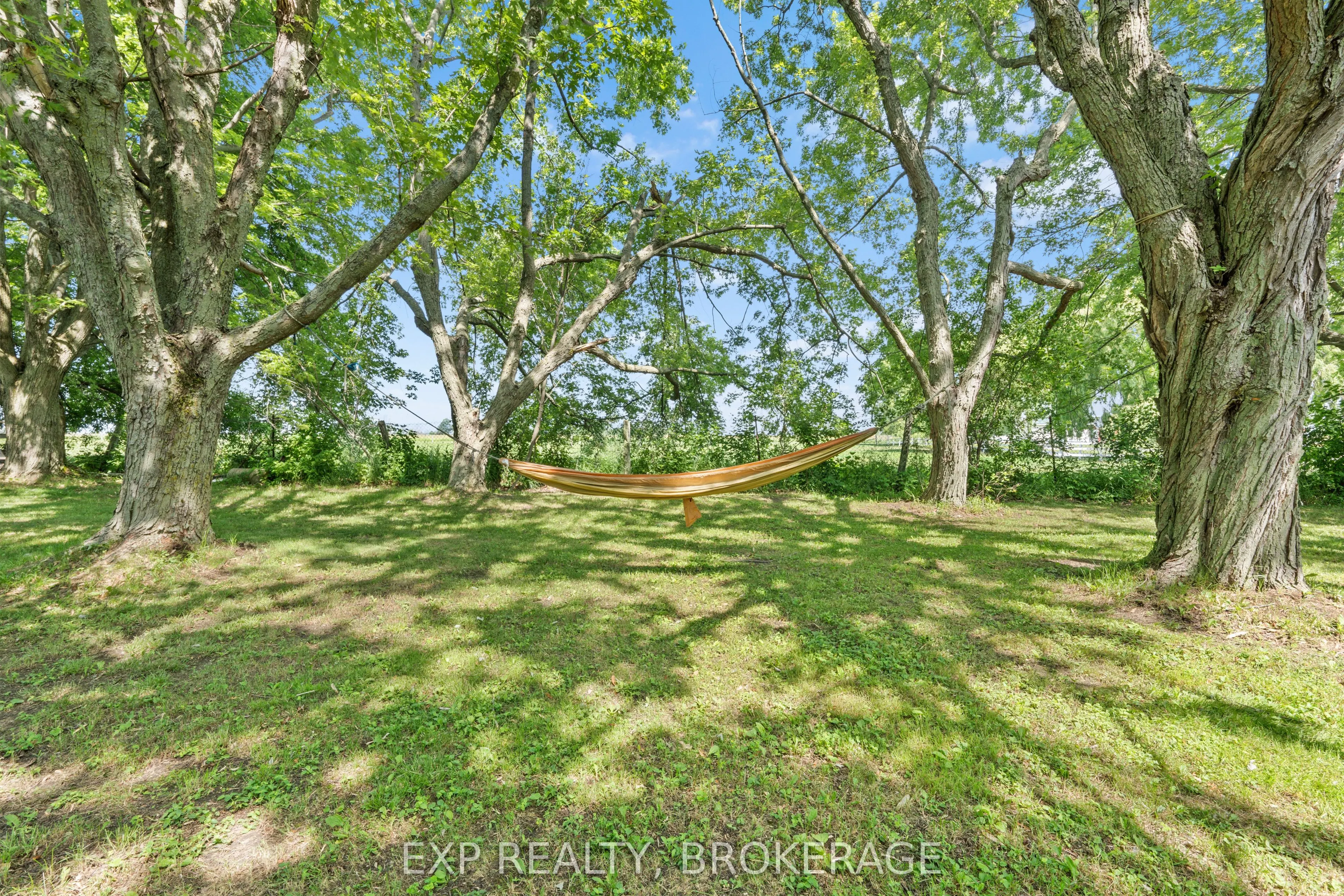 912 8TH LINE Road