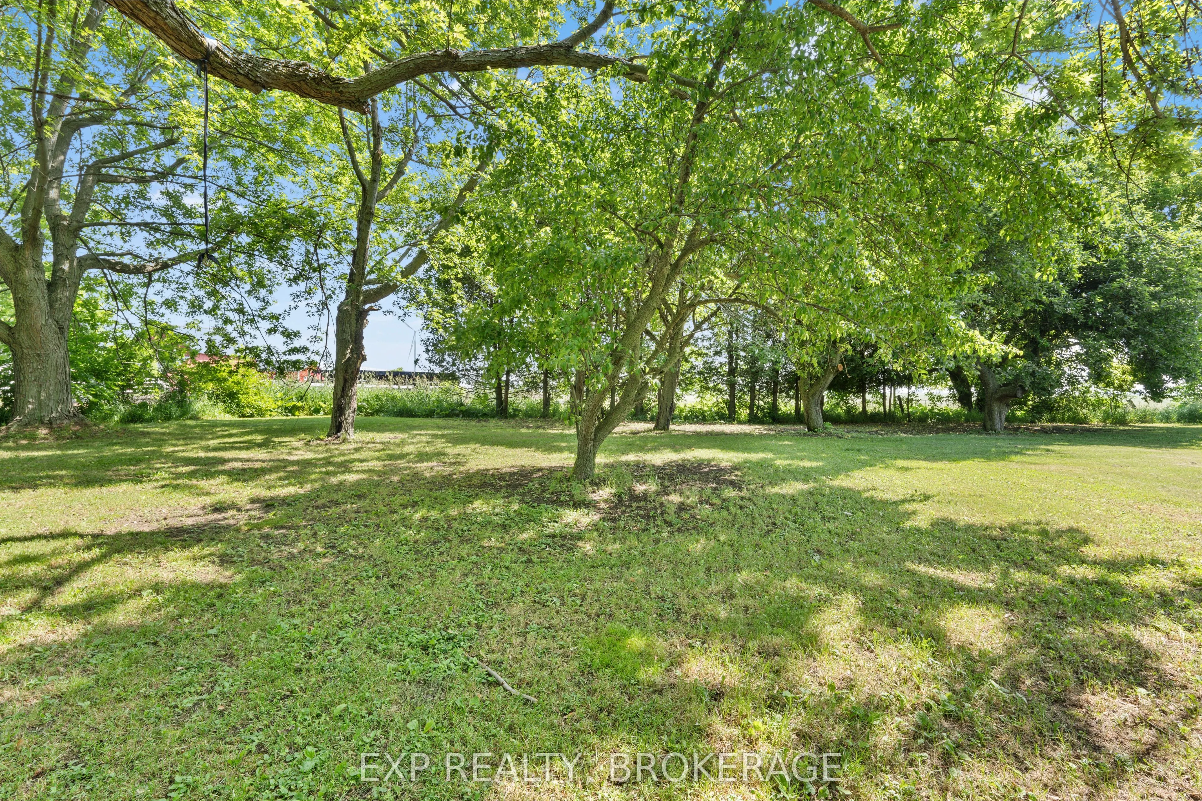912 8TH LINE Road