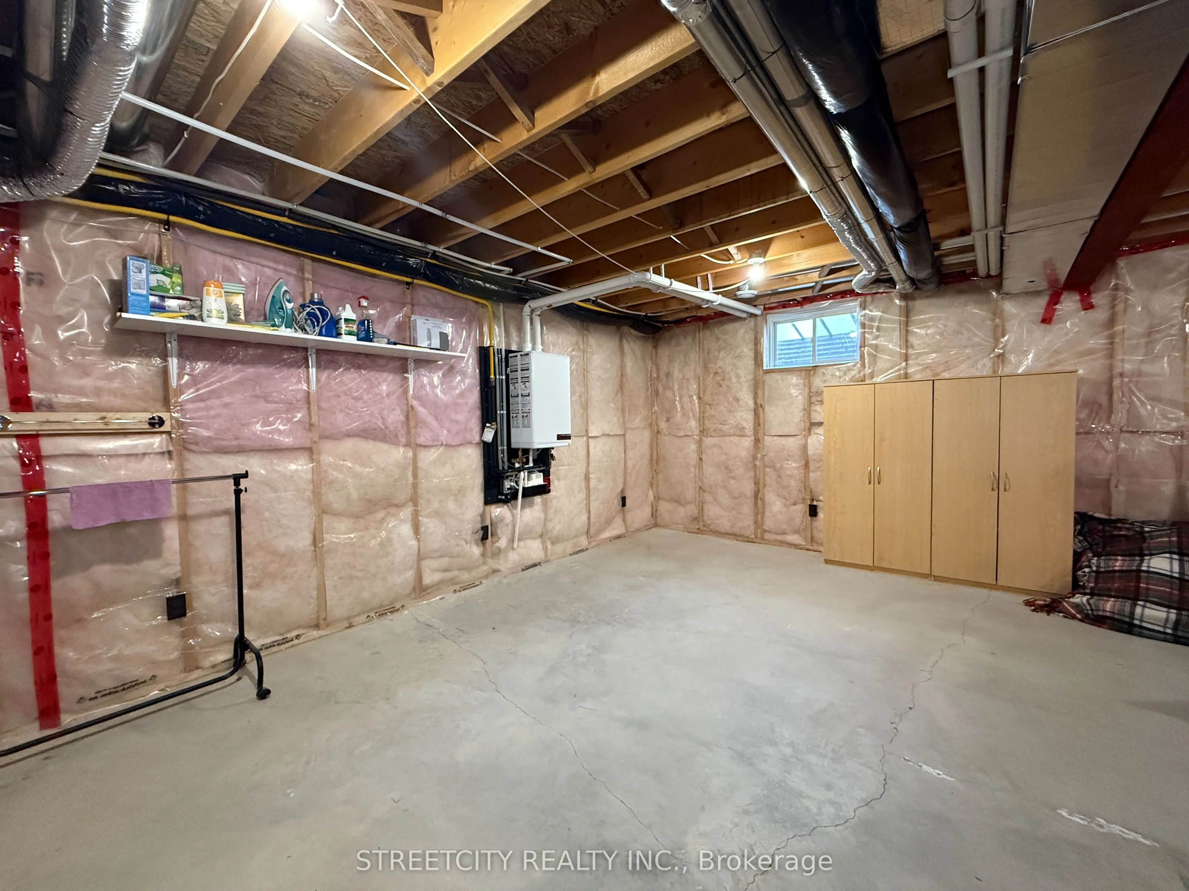 16 Leisure Lane