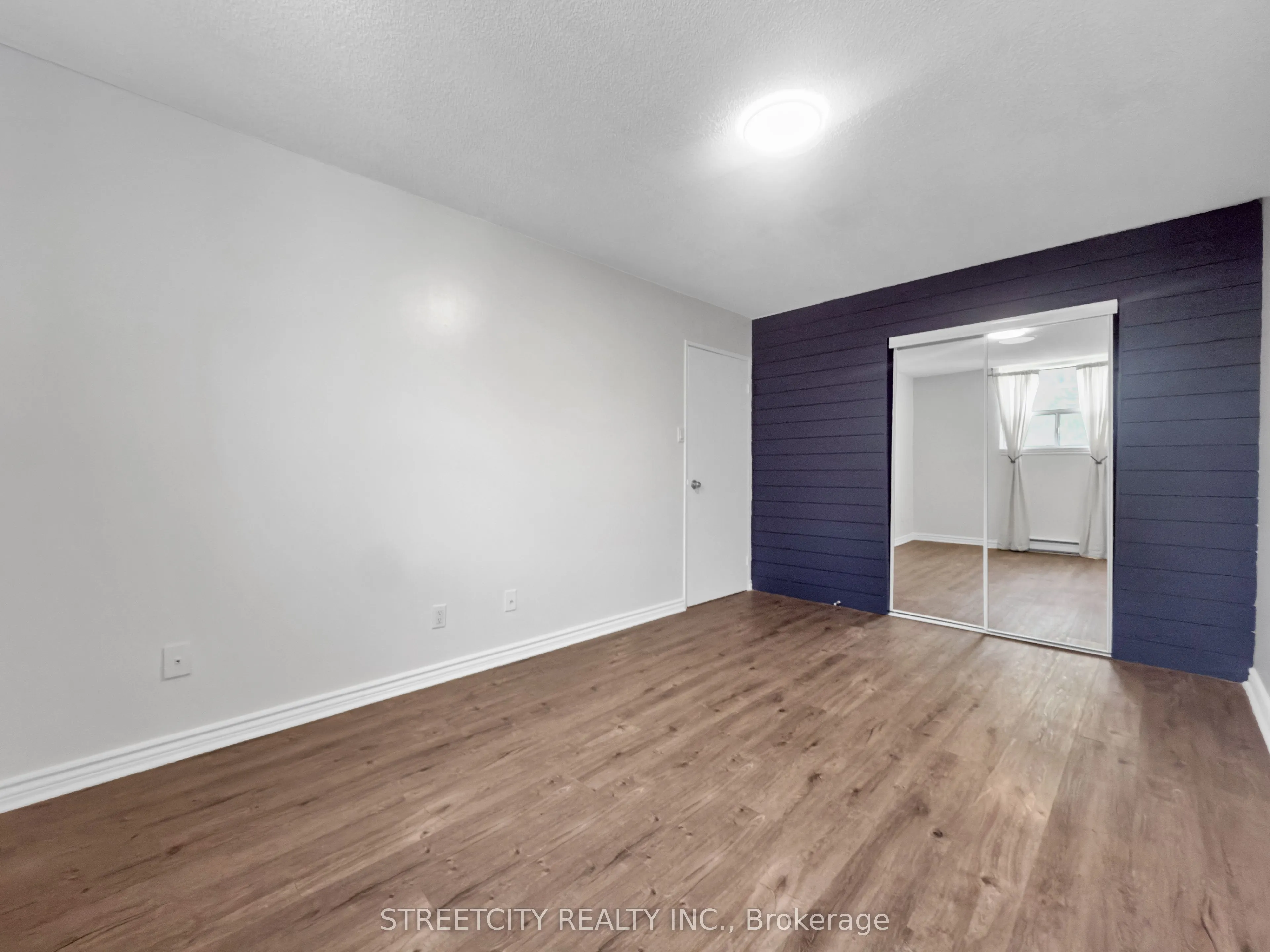 1103 Jalna Boulevard, #203