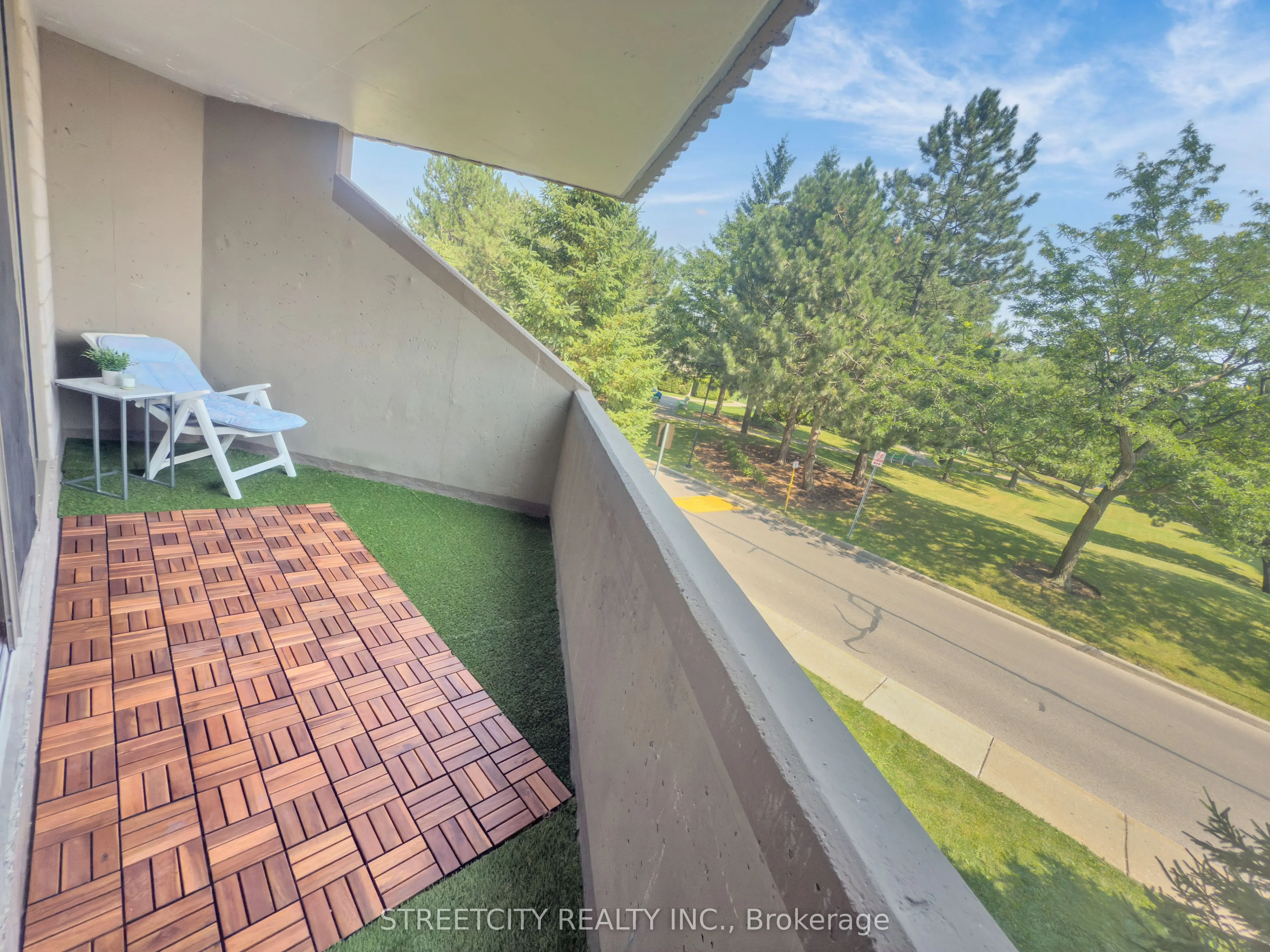 1103 Jalna Boulevard, #203