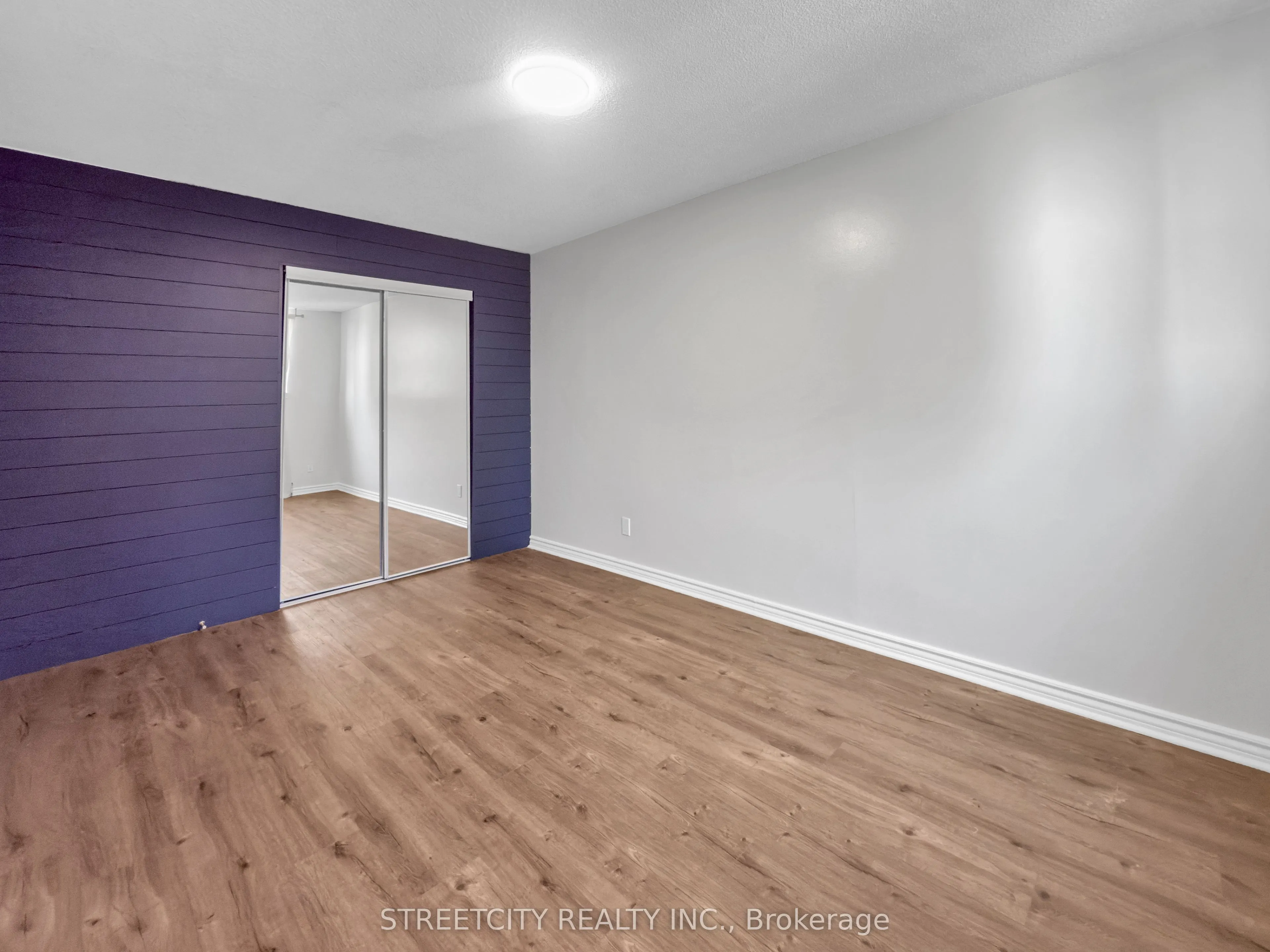 1103 Jalna Boulevard, #203