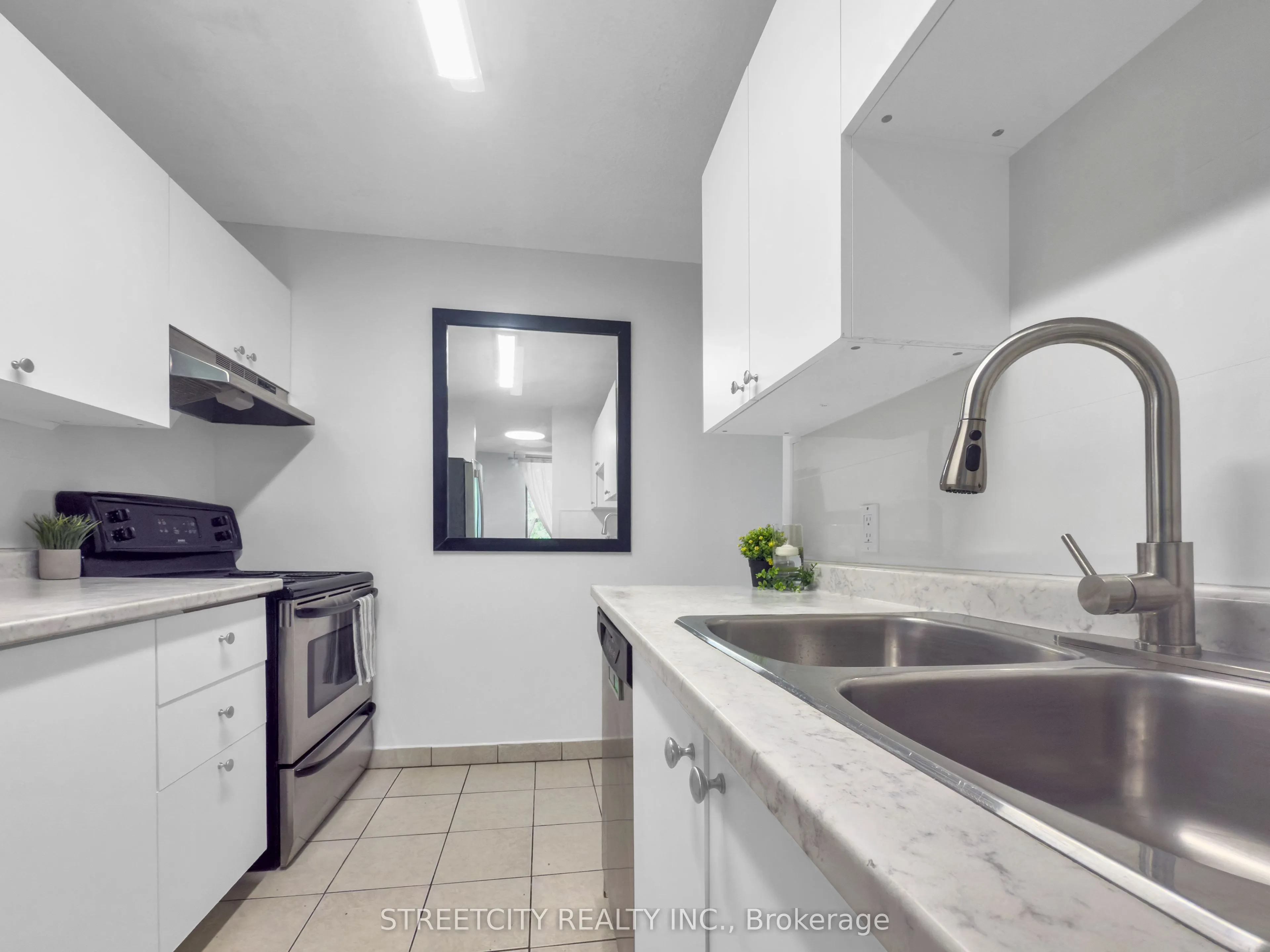 1103 Jalna Boulevard, #203