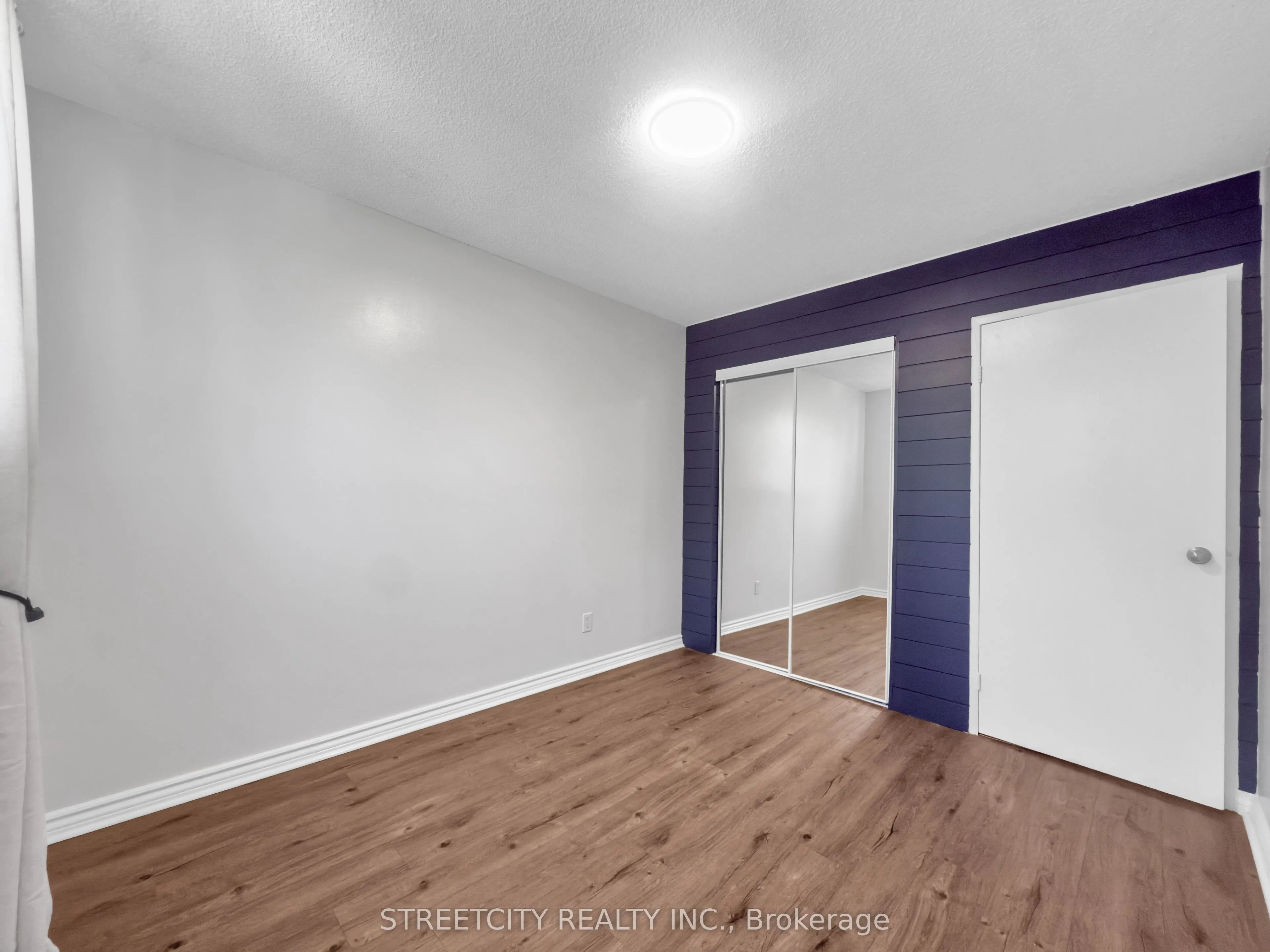 1103 Jalna Boulevard, #203