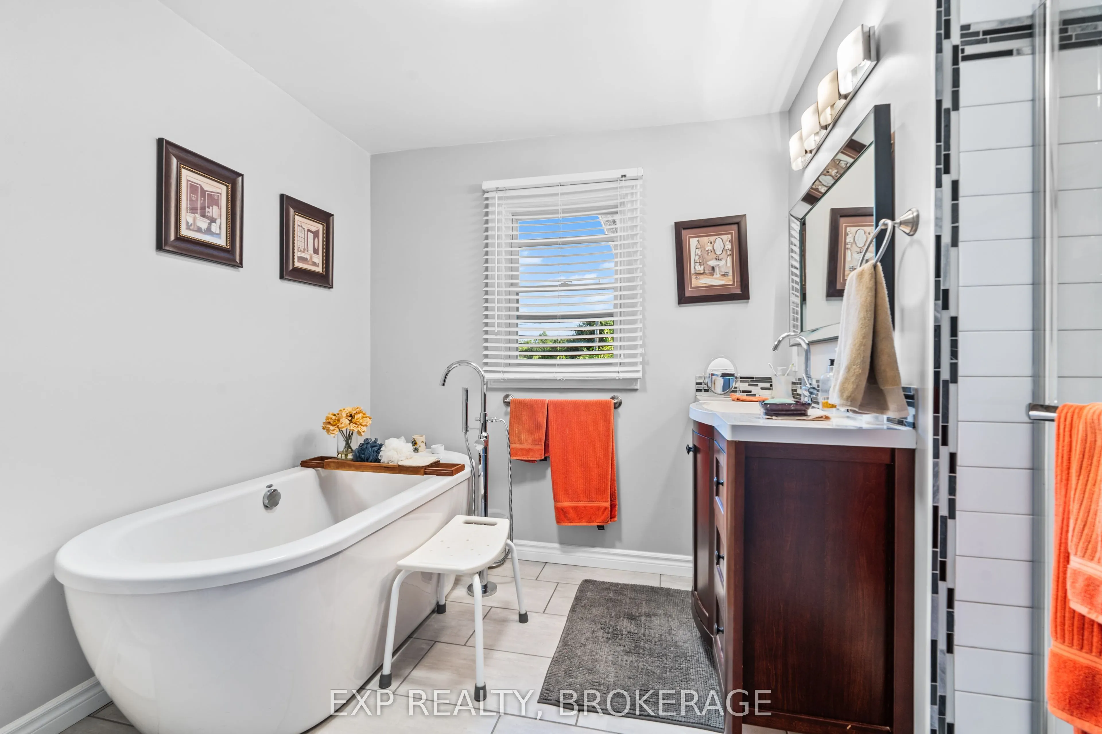 746 NATURESHORES Lane, #3