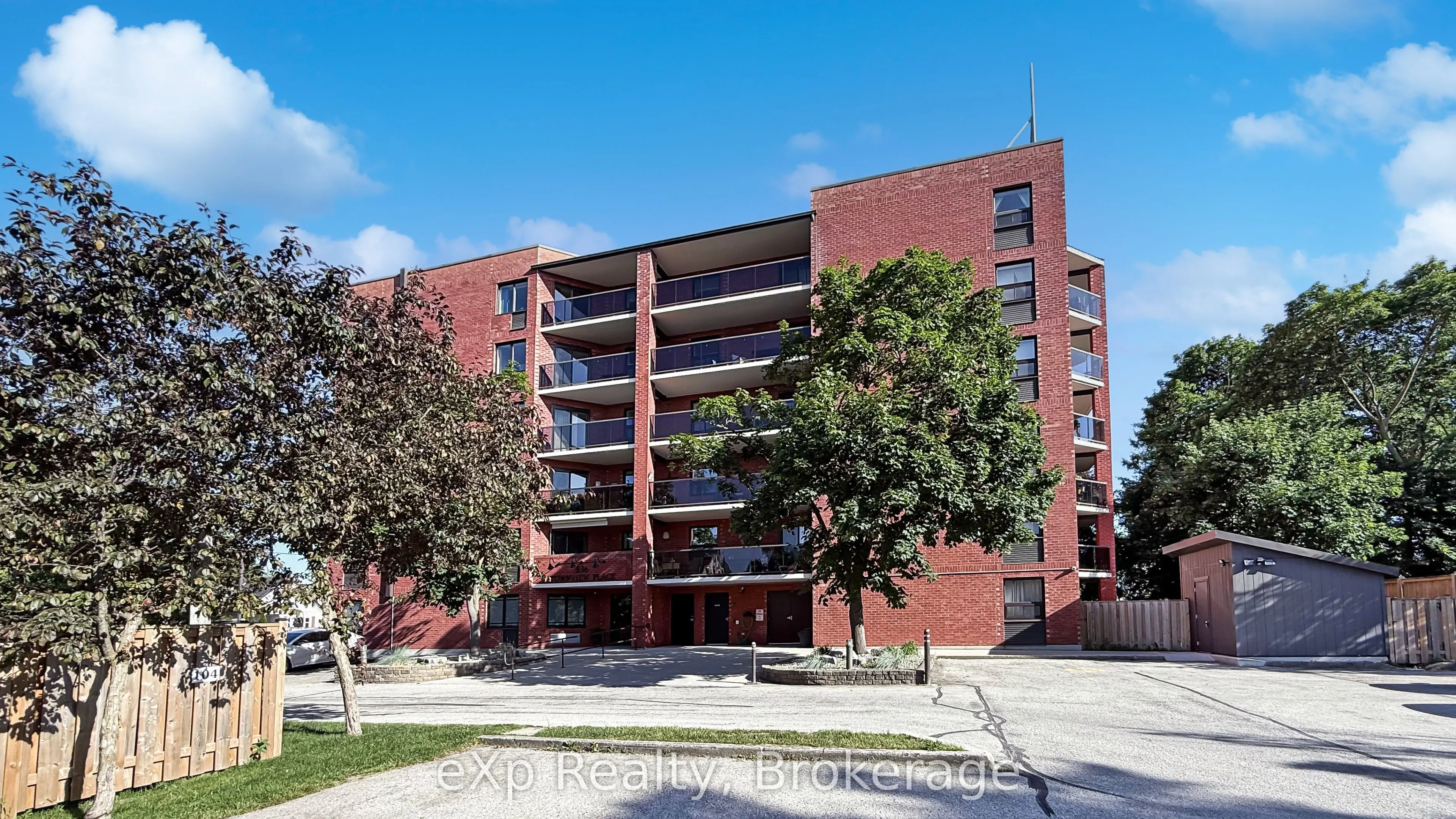 536 11th Avenue, #402