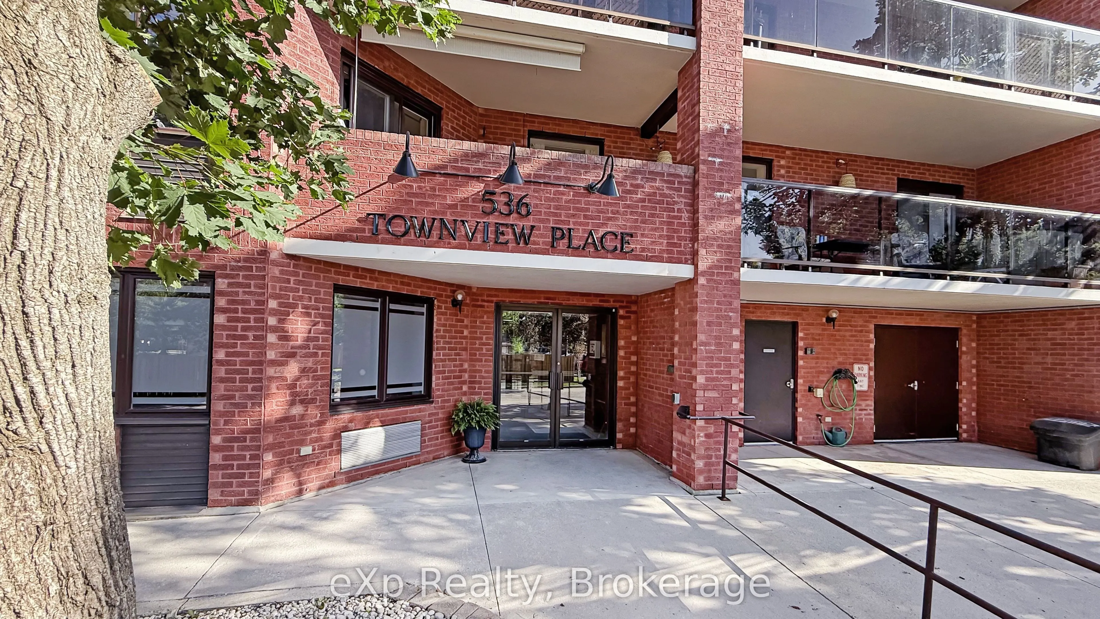 536 11th Avenue, #402