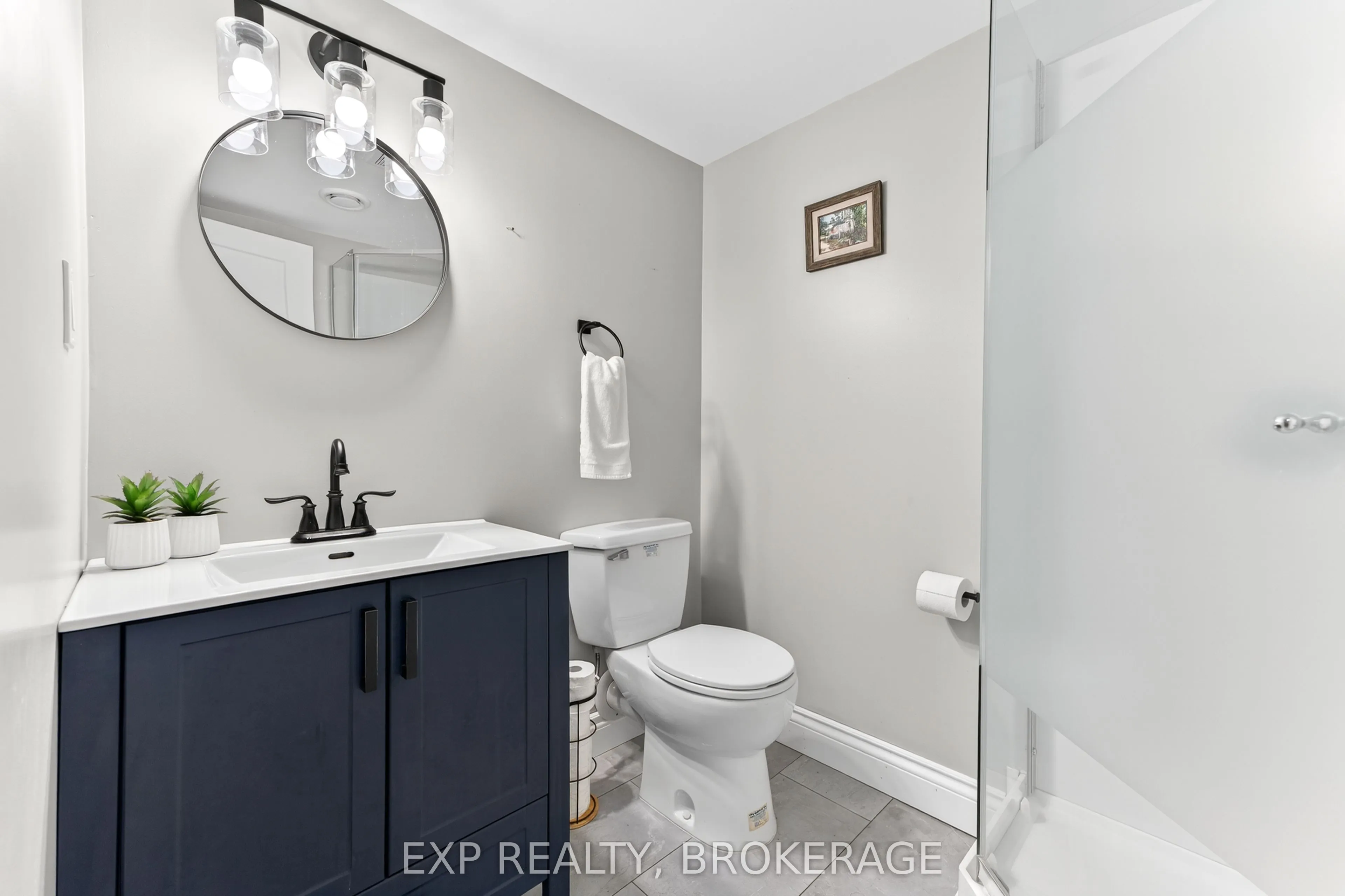 1284 WAVERLEY Crescent