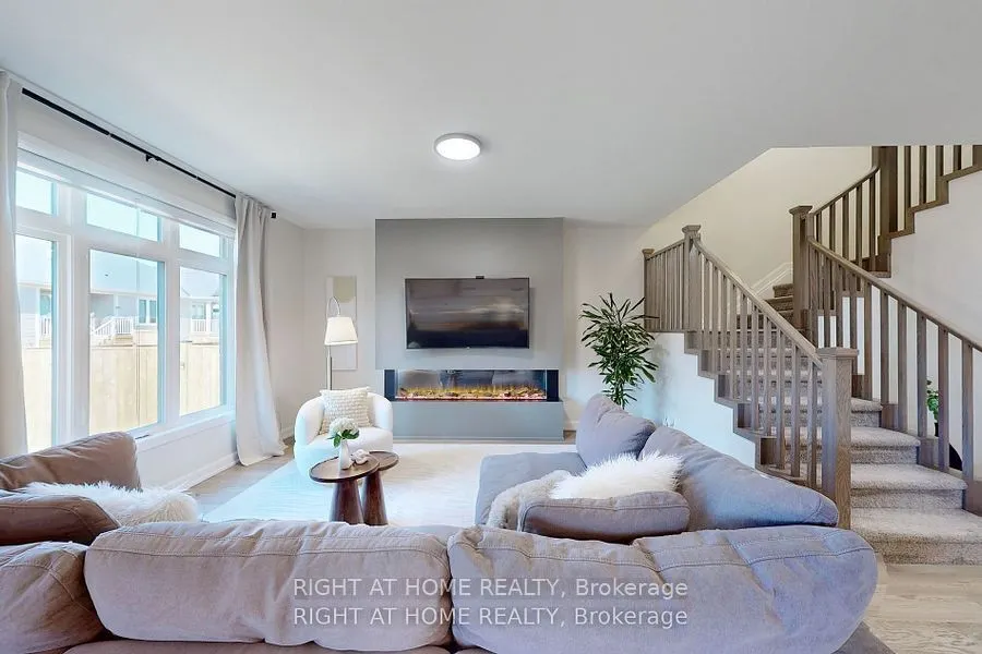 3805 SIMPSON Lane