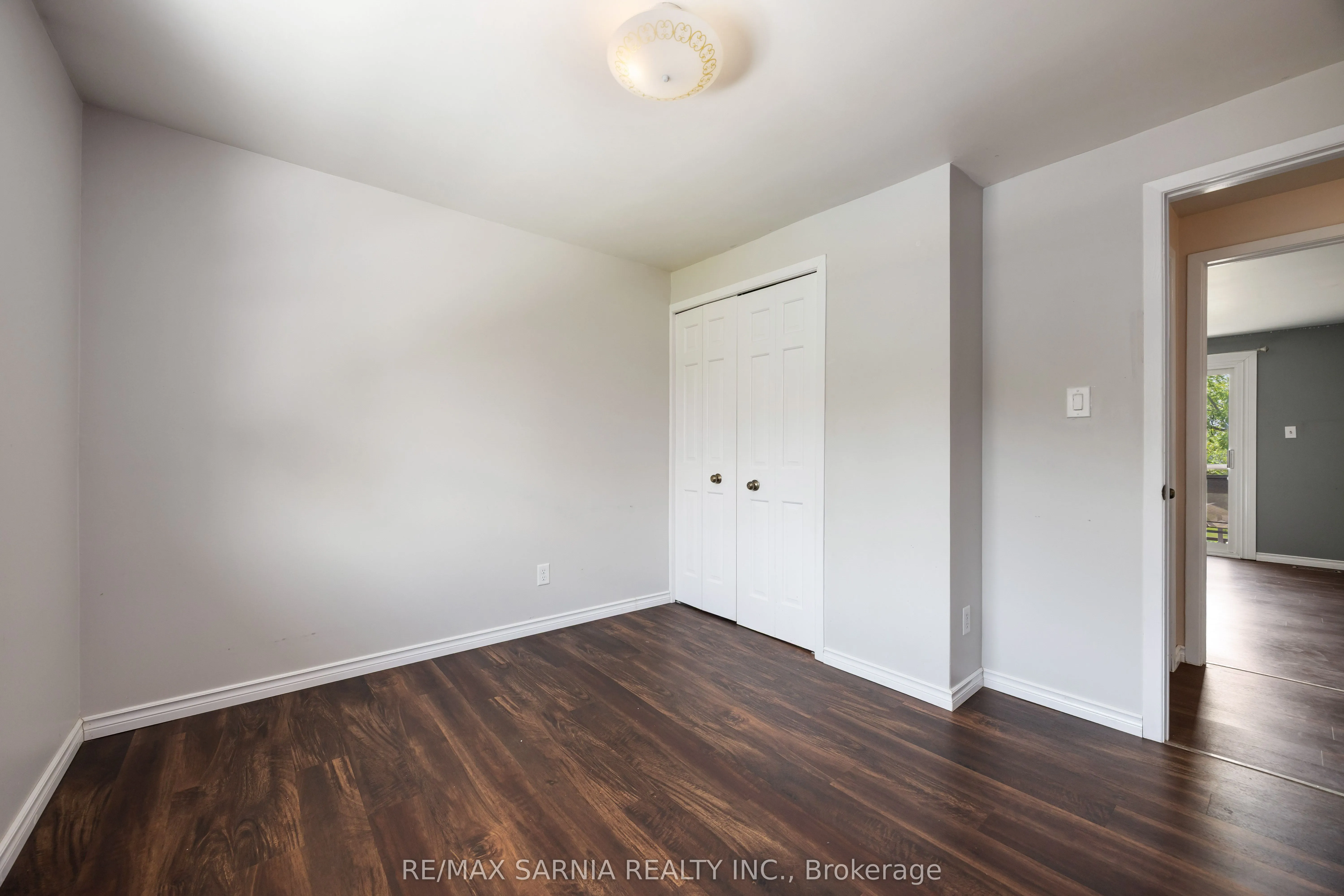 564 Riverside Drive