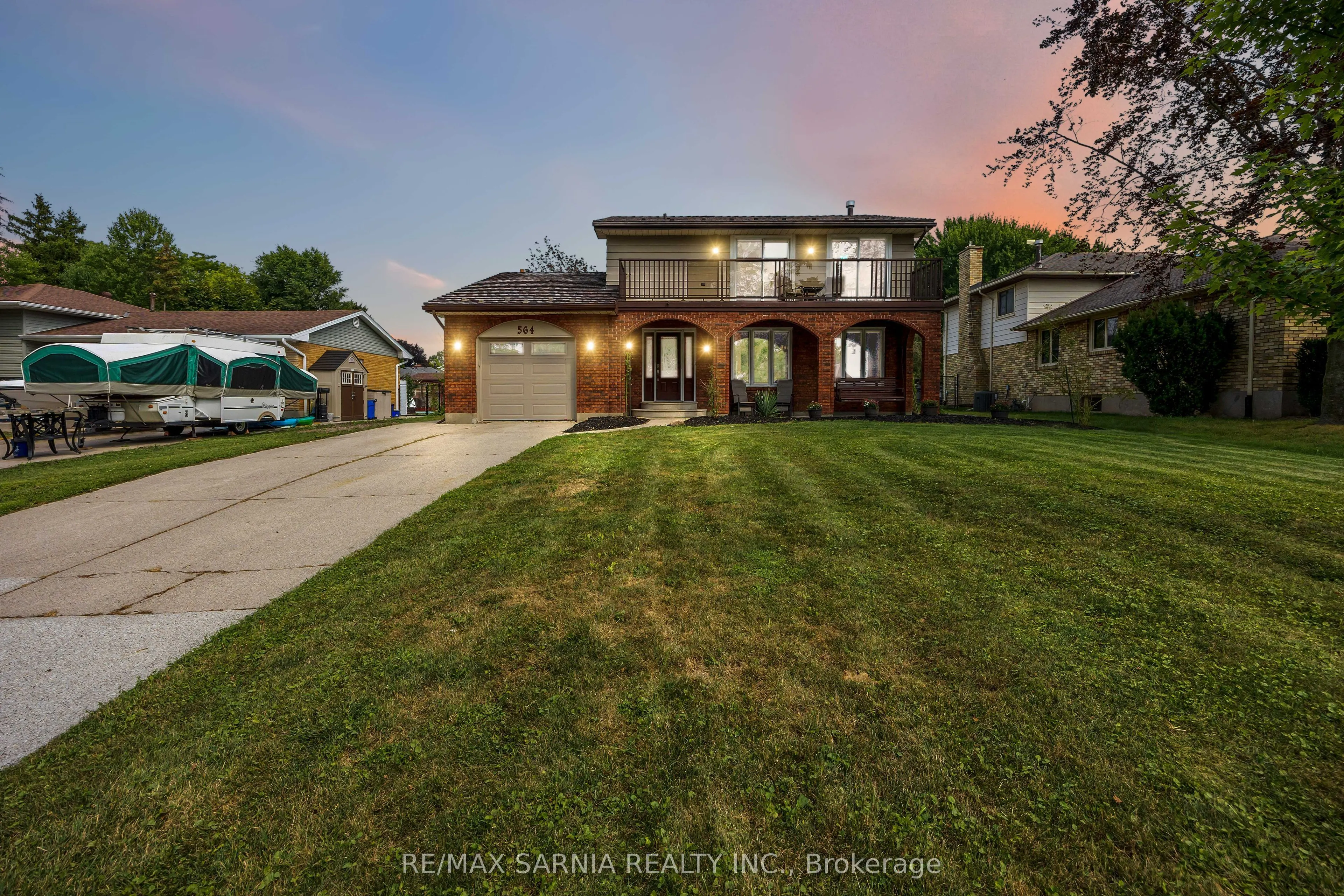 564 Riverside Drive