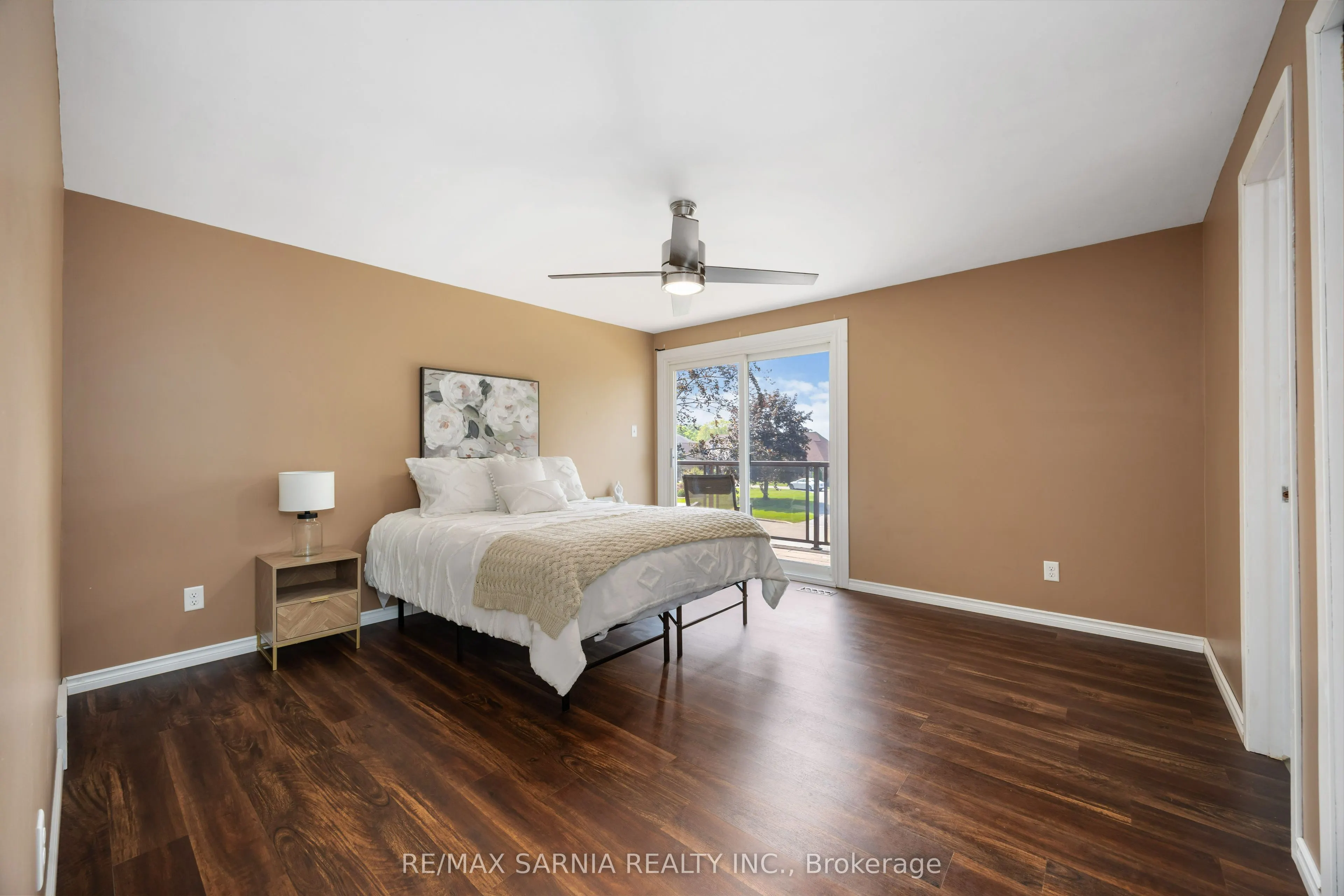 564 Riverside Drive
