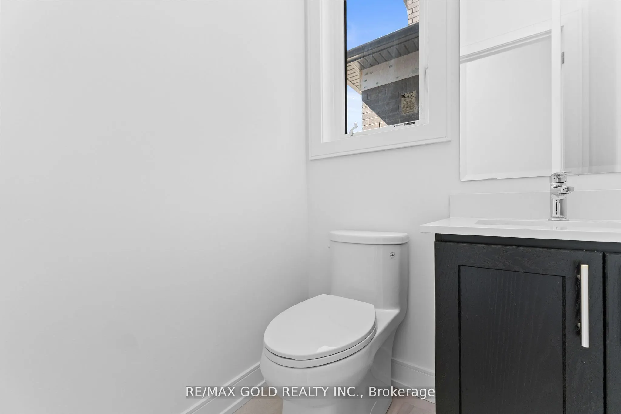 31 Stanley Leitch Drive