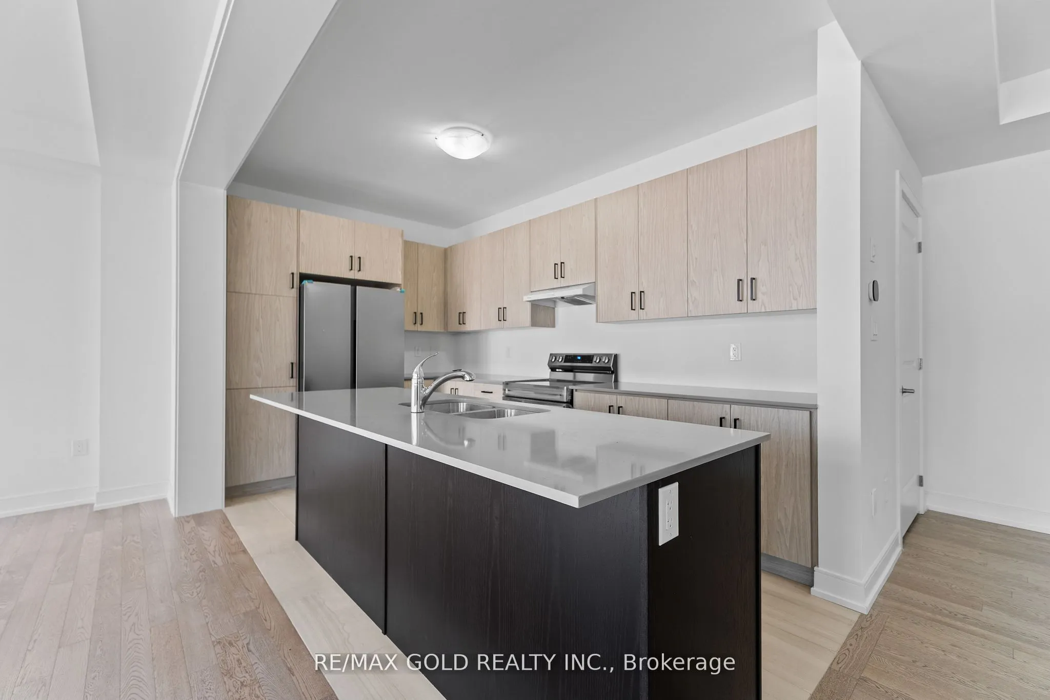 31 Stanley Leitch Drive