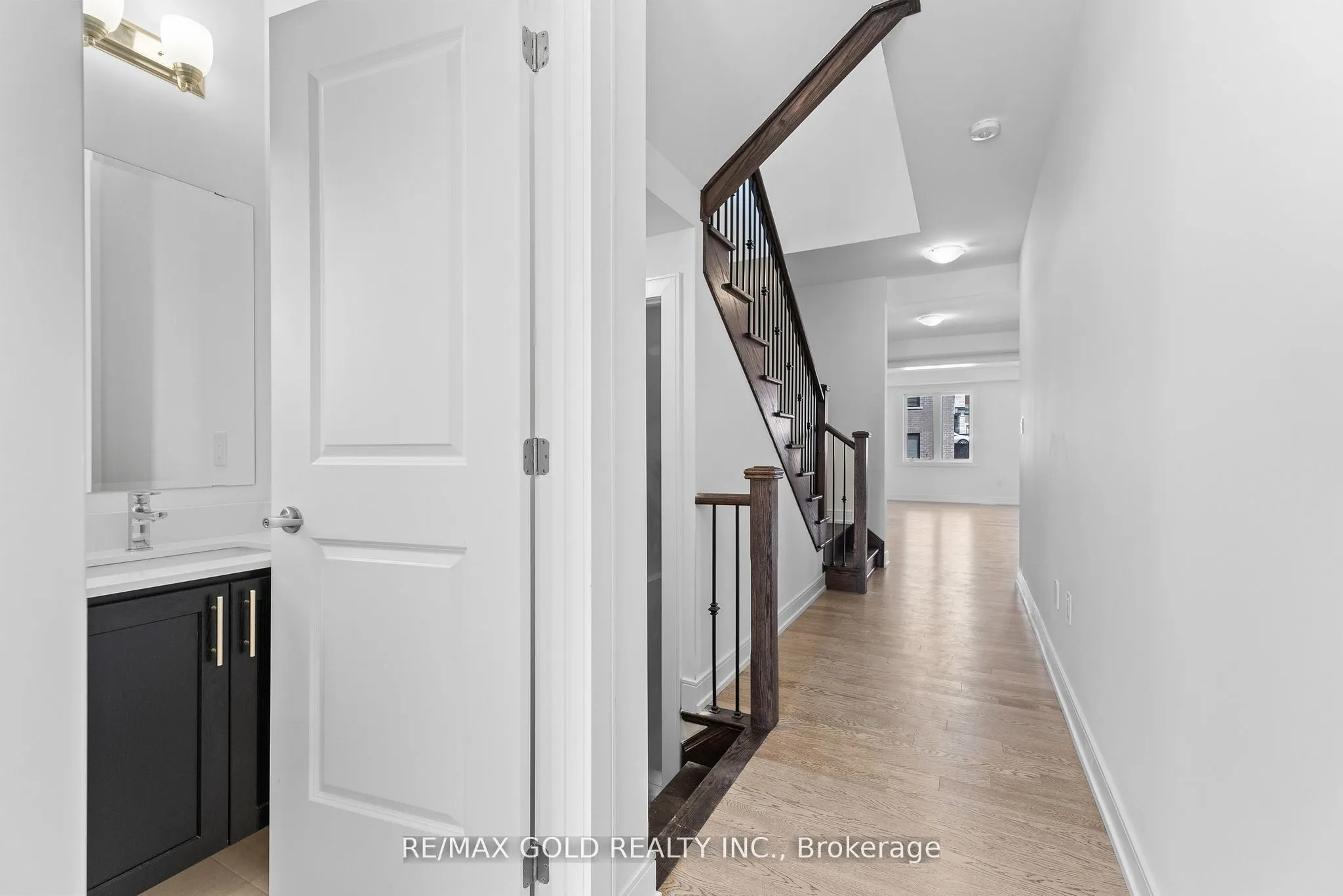 31 Stanley Leitch Drive