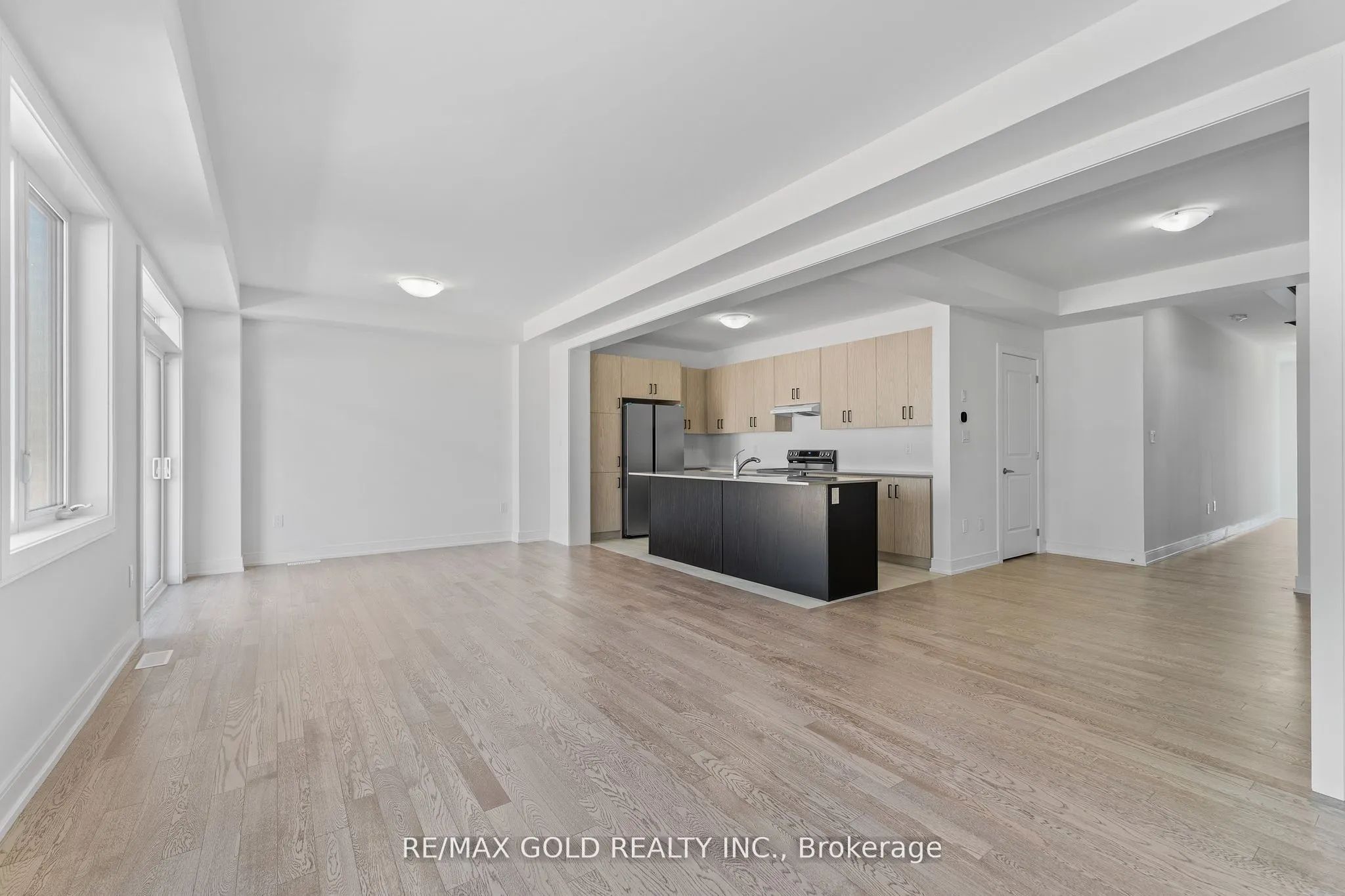 31 Stanley Leitch Drive