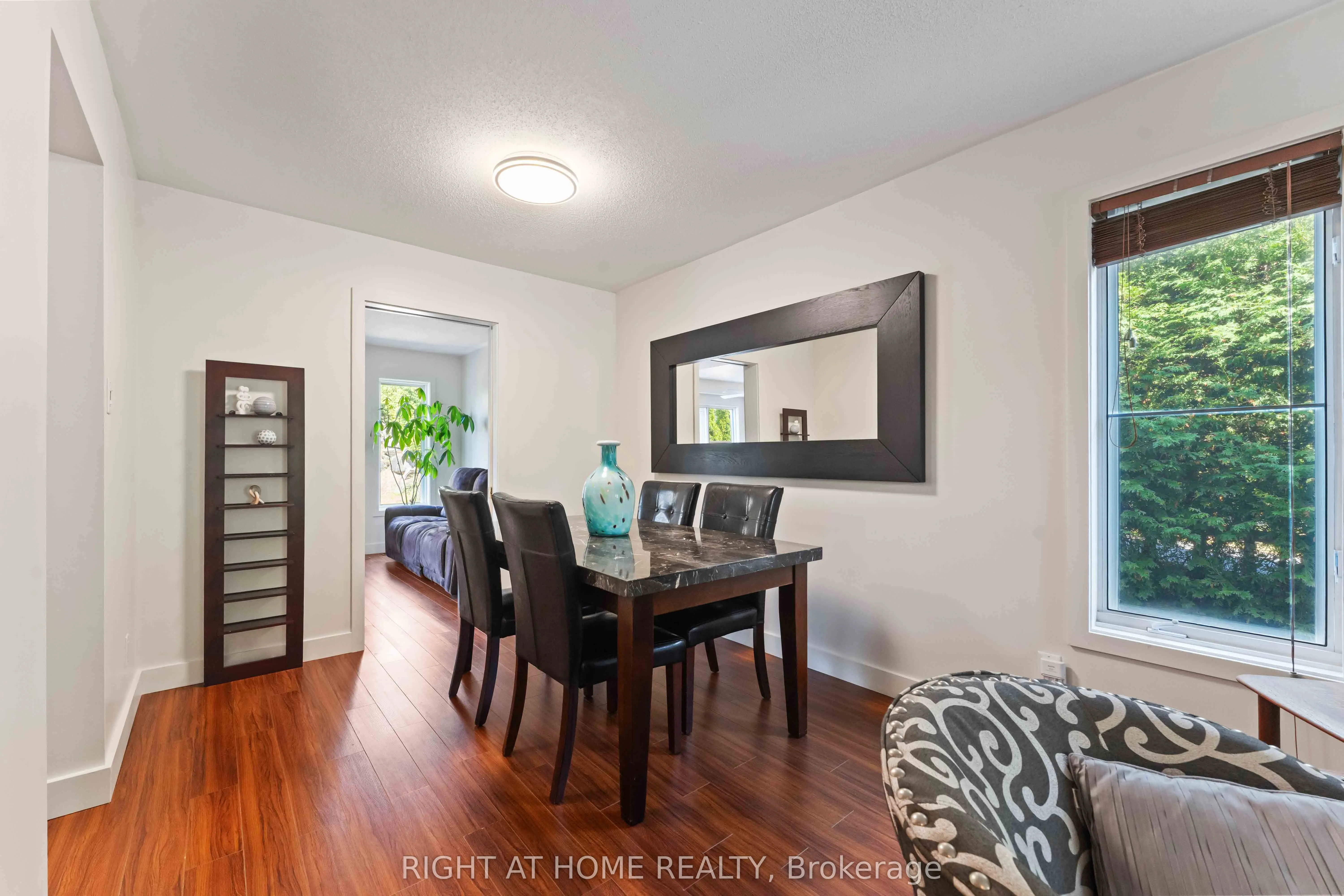 142 Blackdome Crescent