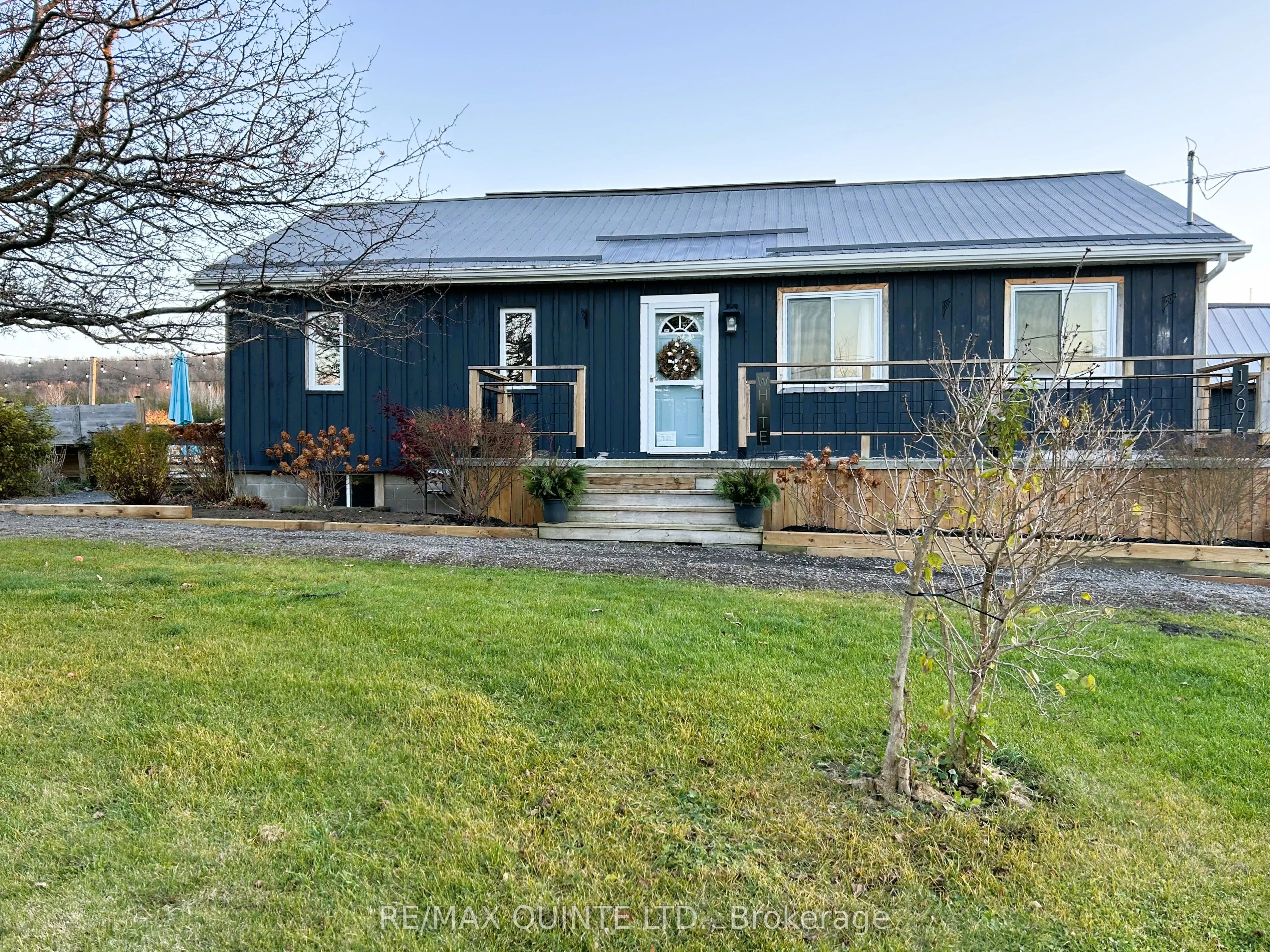 12075 Loyalist Parkway