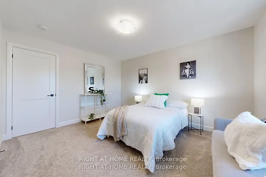 3805 SIMPSON Lane