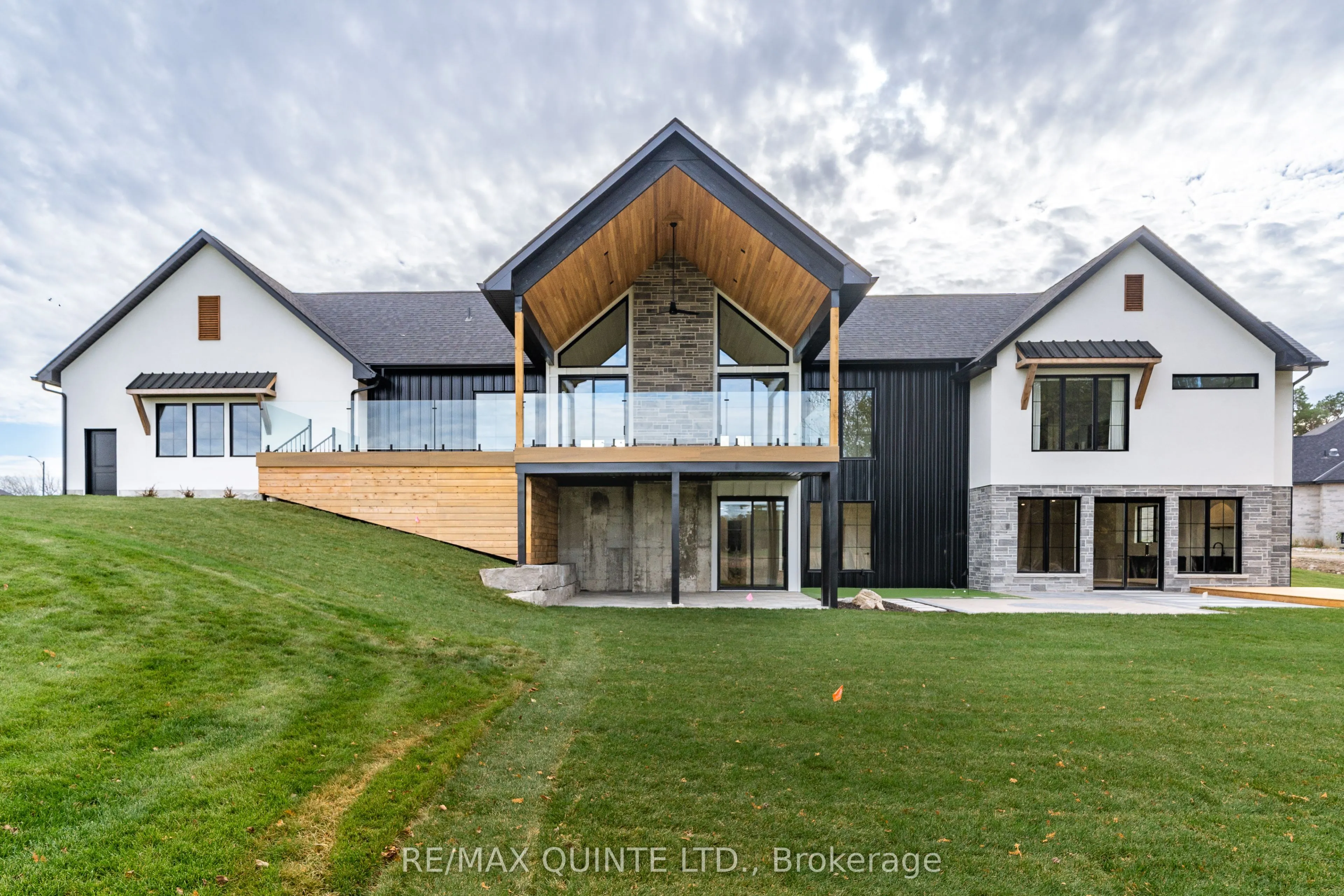 665 Harmony Road, #16