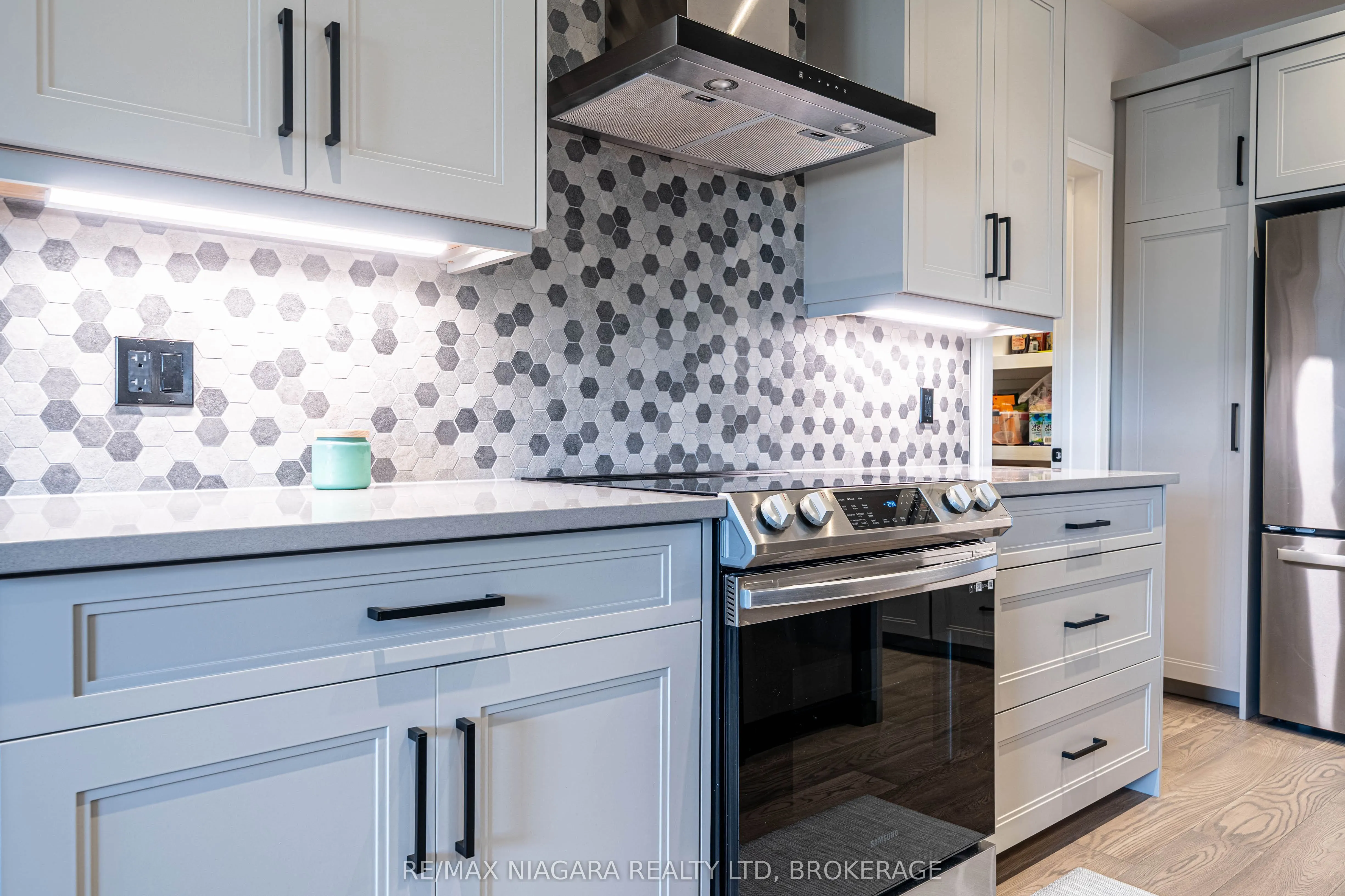 24 Grapeview Drive, #17
