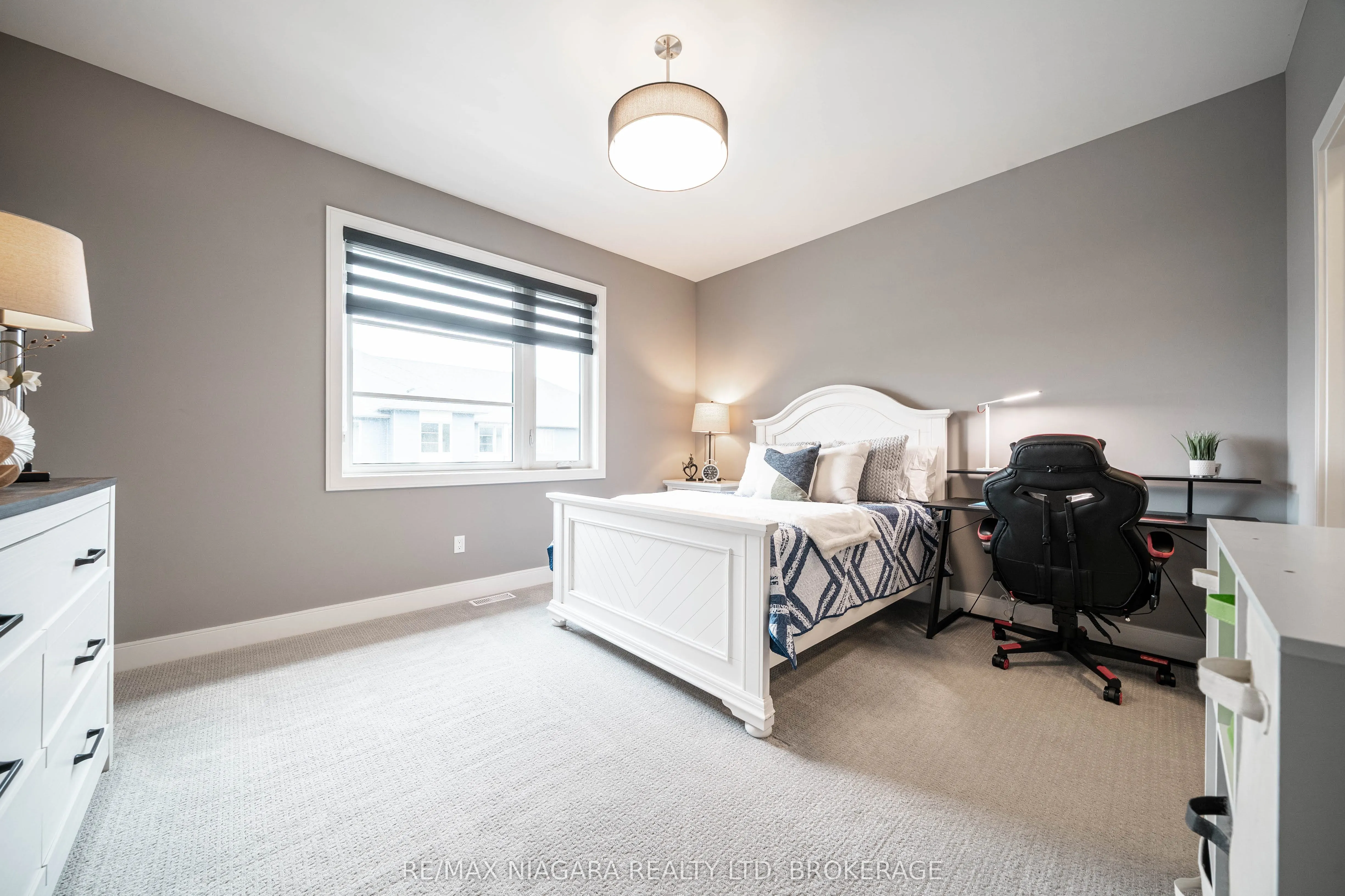 24 Grapeview Drive, #17