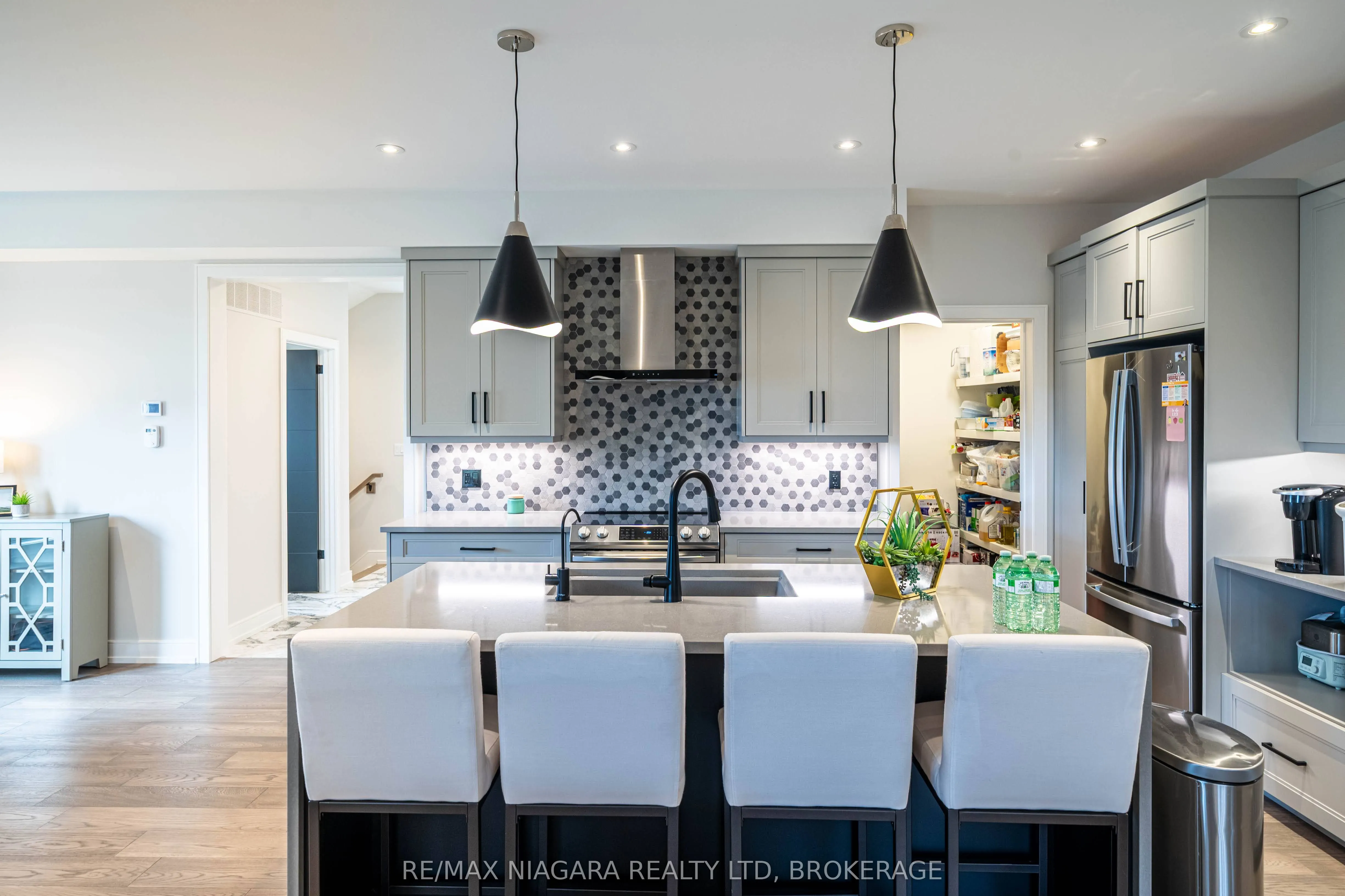 24 Grapeview Drive, #17