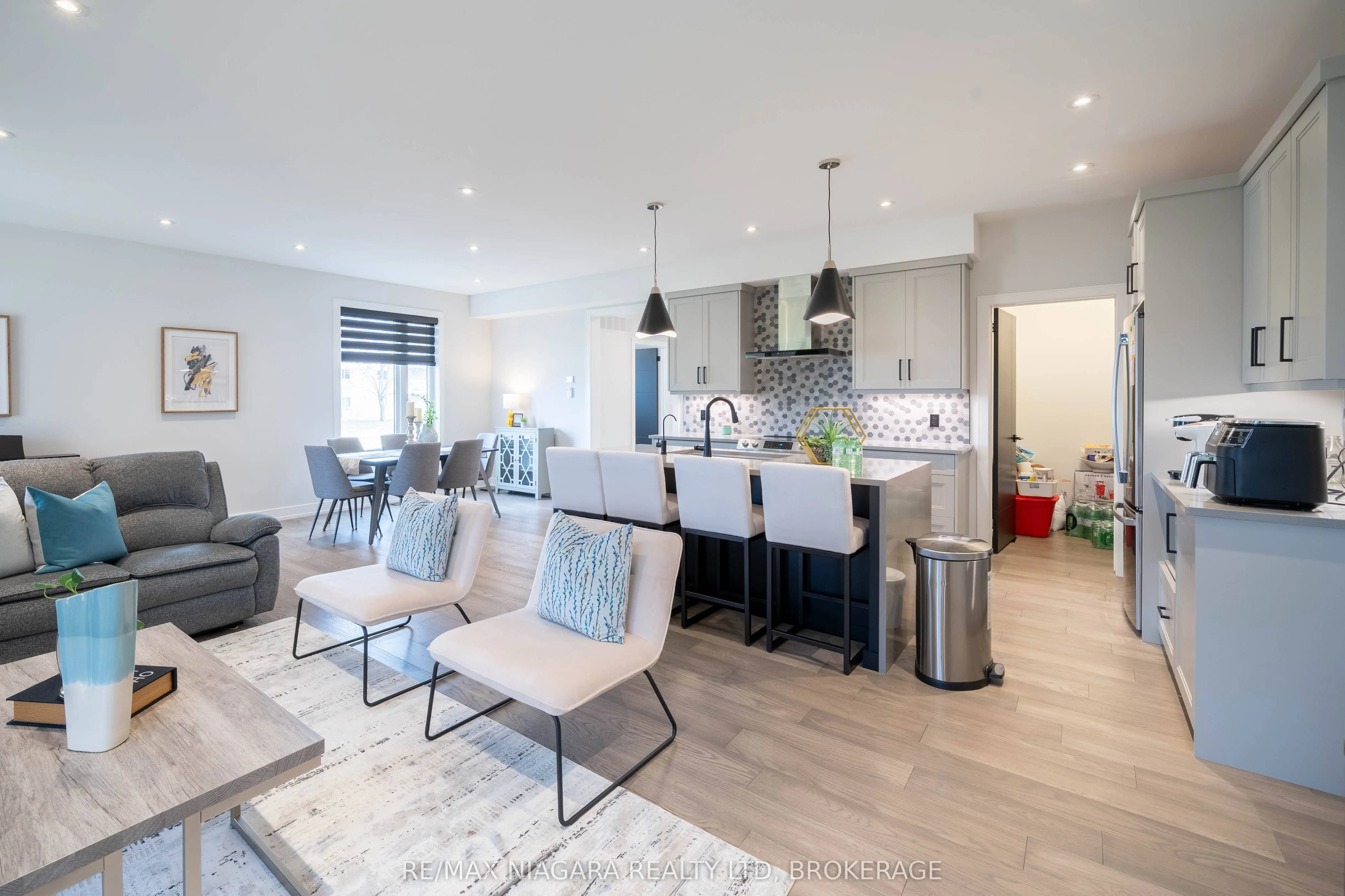 24 Grapeview Drive, #17