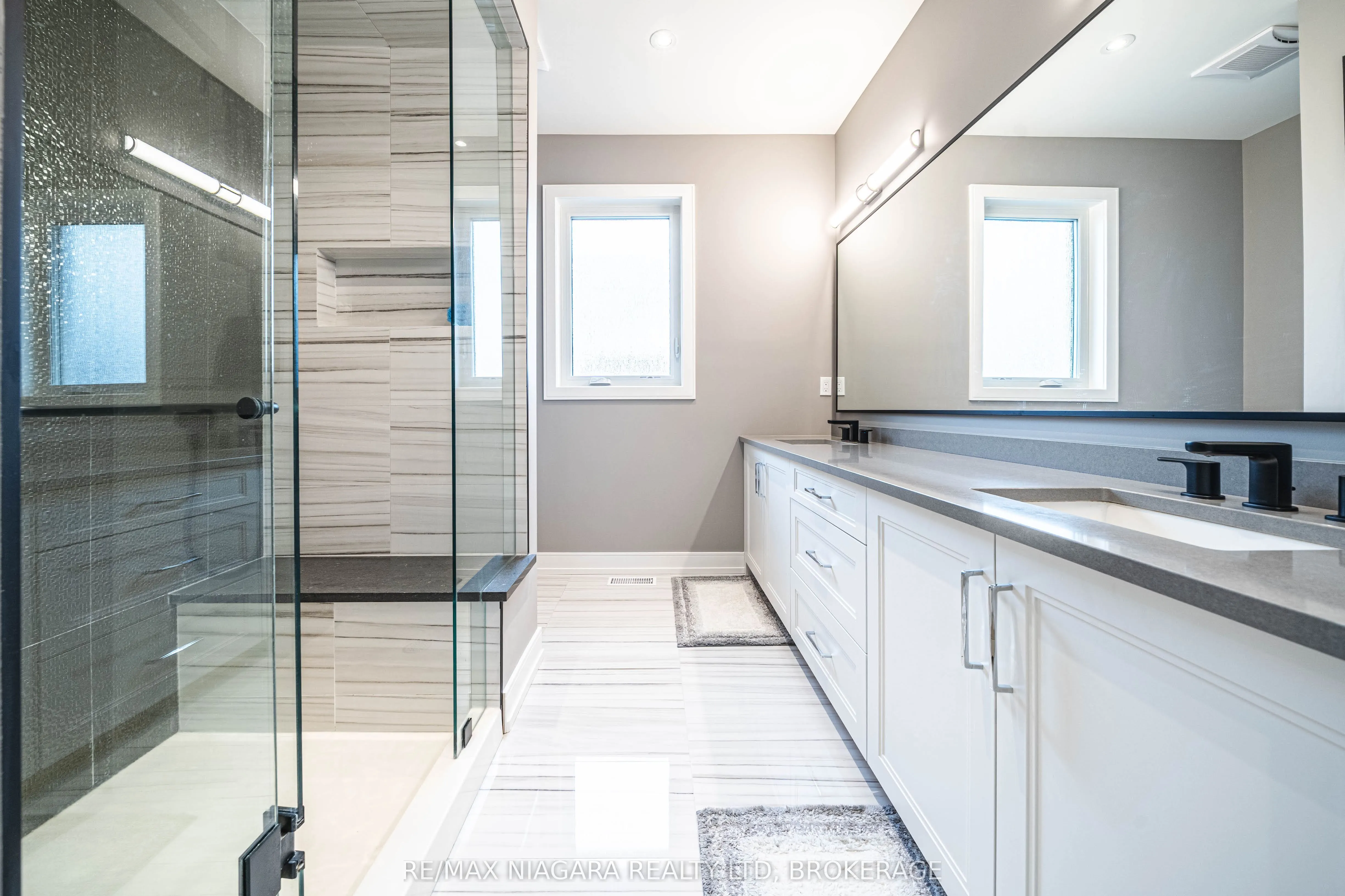 24 Grapeview Drive, #17