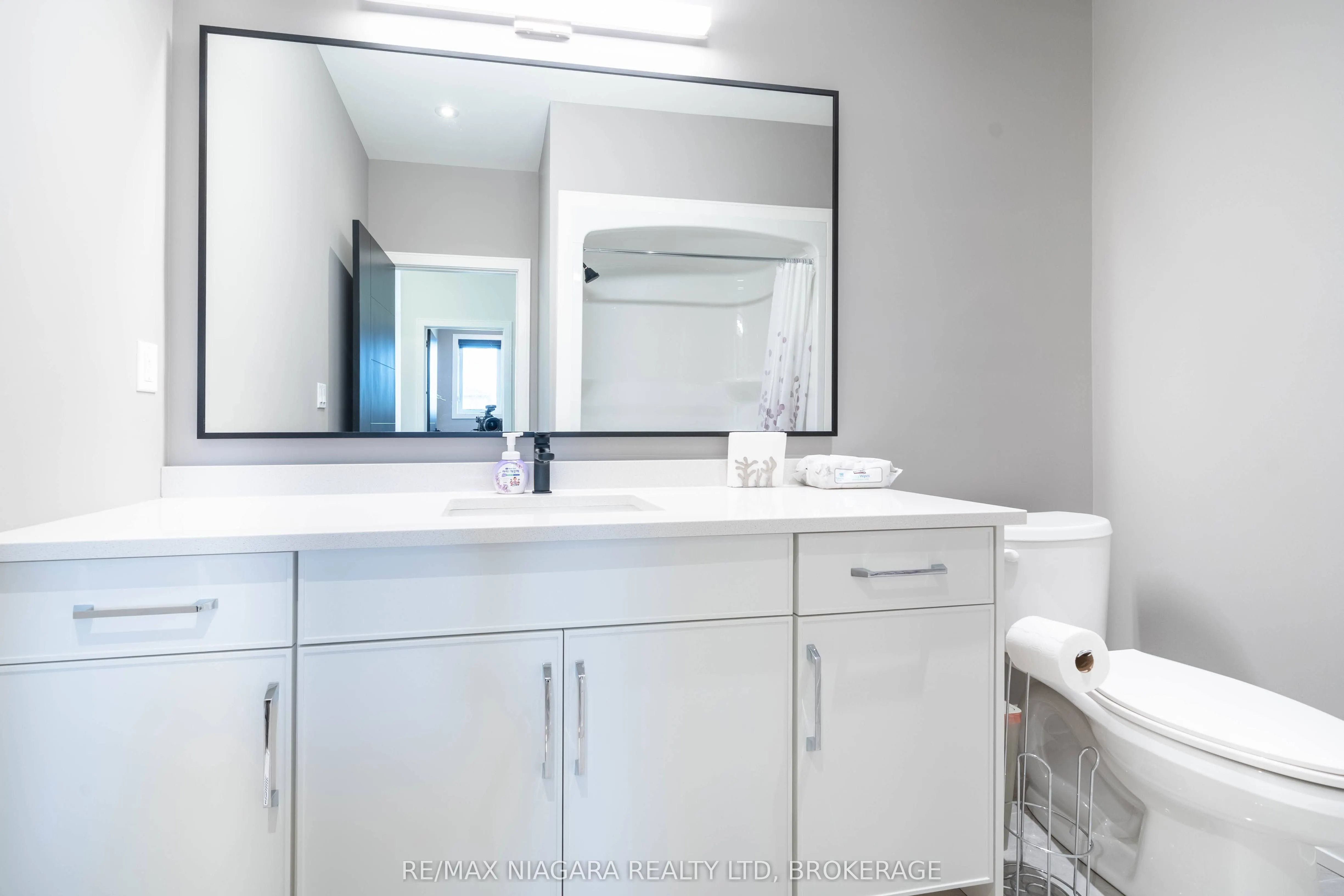 24 Grapeview Drive, #17