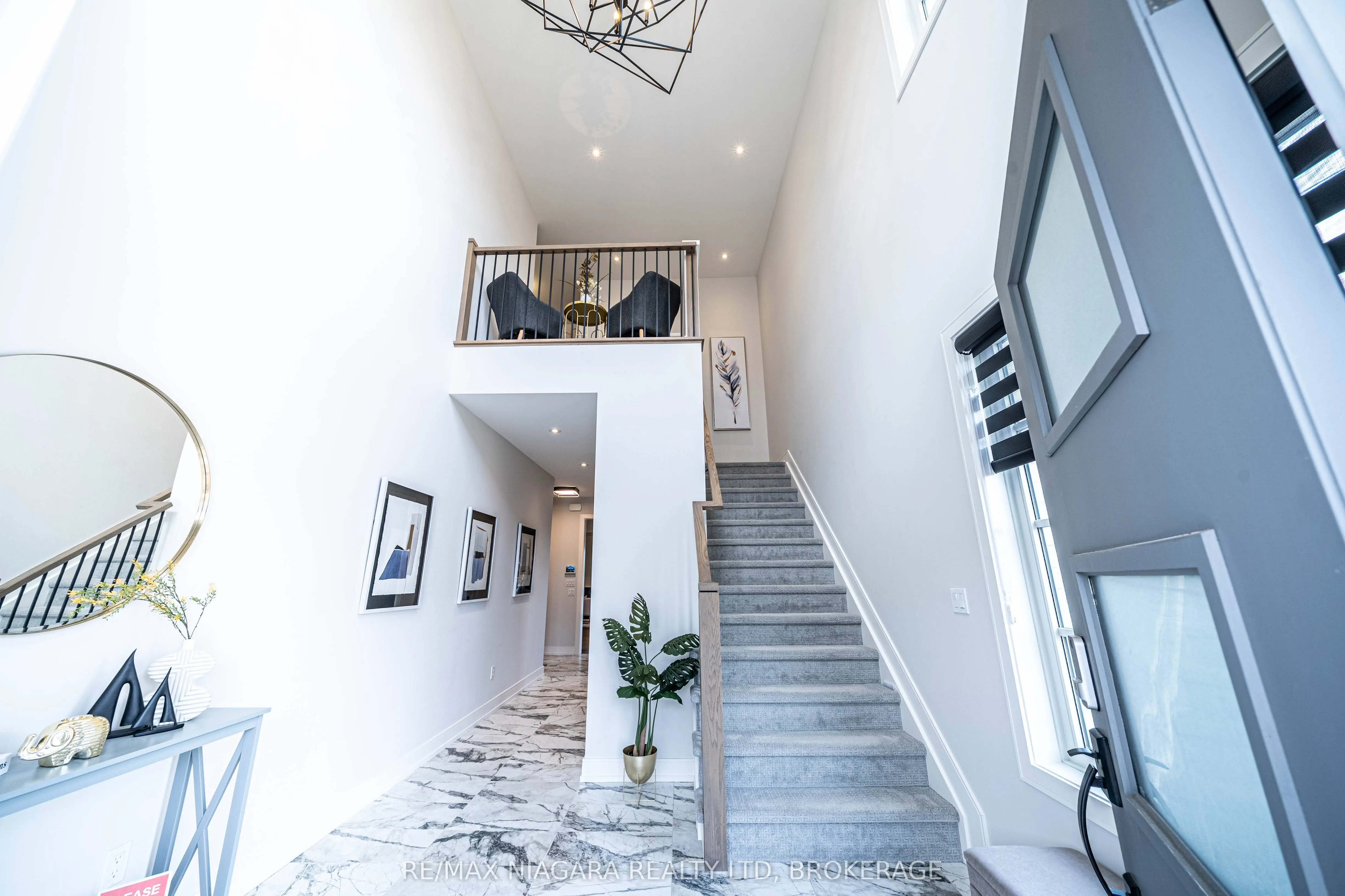 24 Grapeview Drive, #17