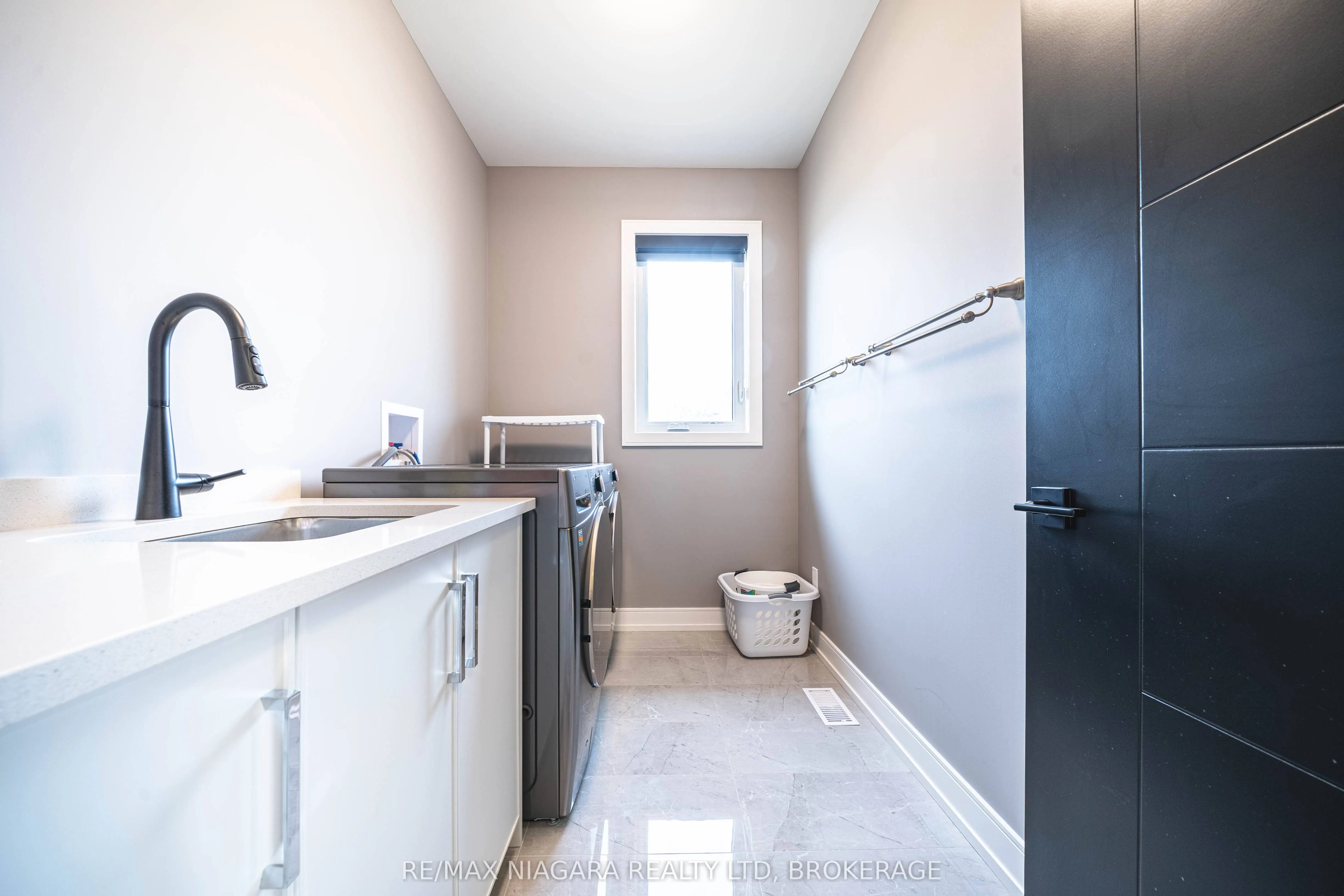 24 Grapeview Drive, #17