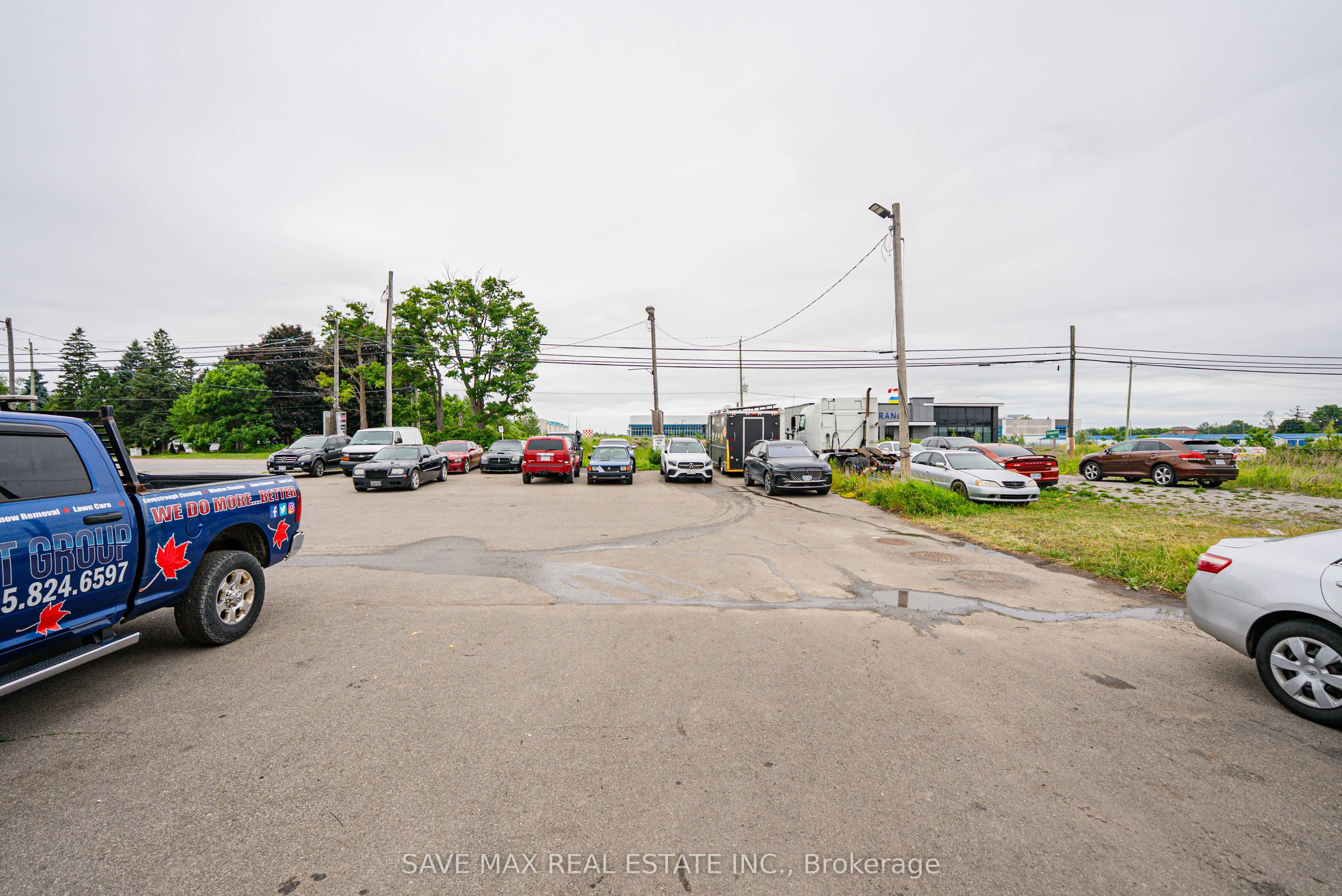 2481 Upper James Street