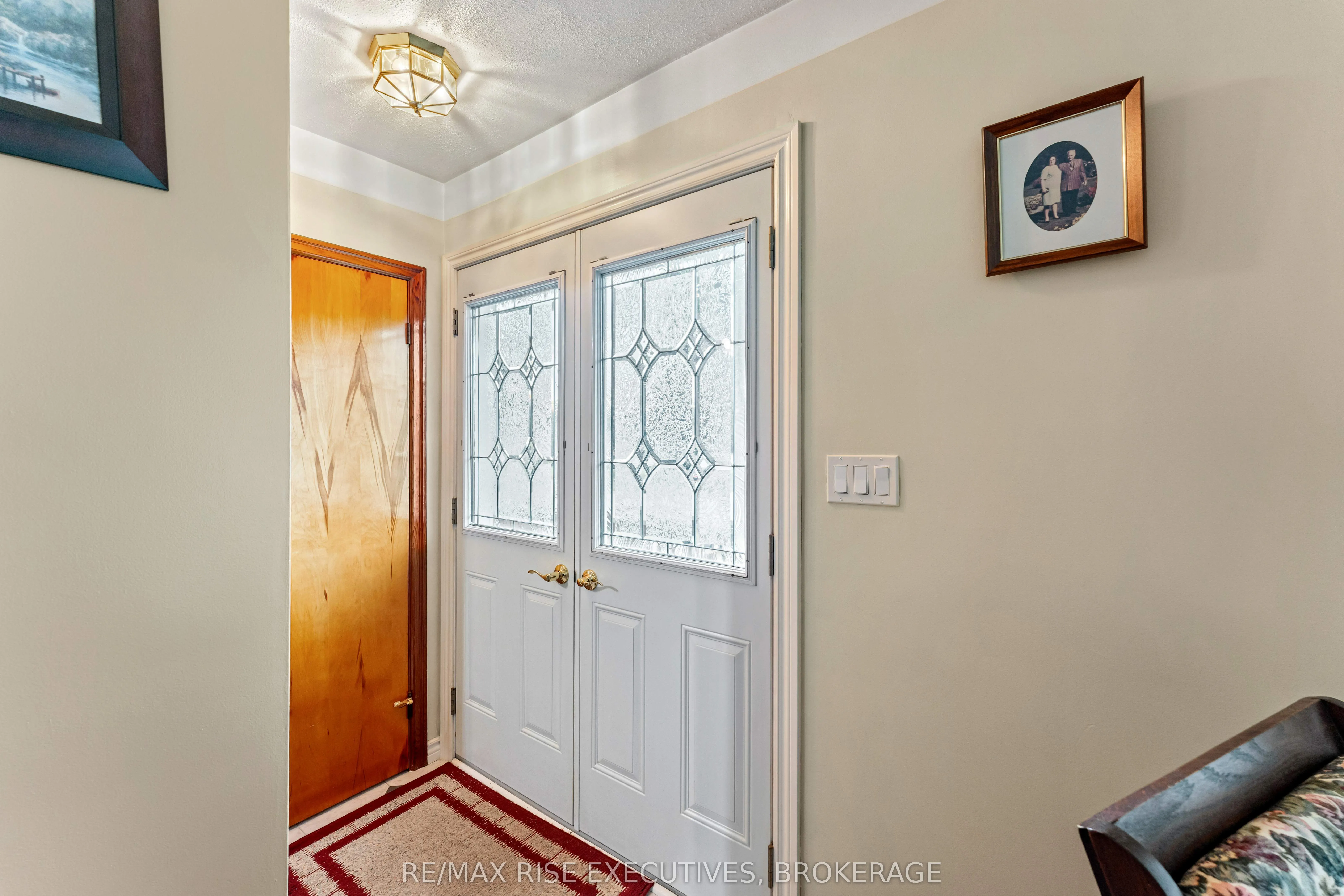 9 Henry Crescent
