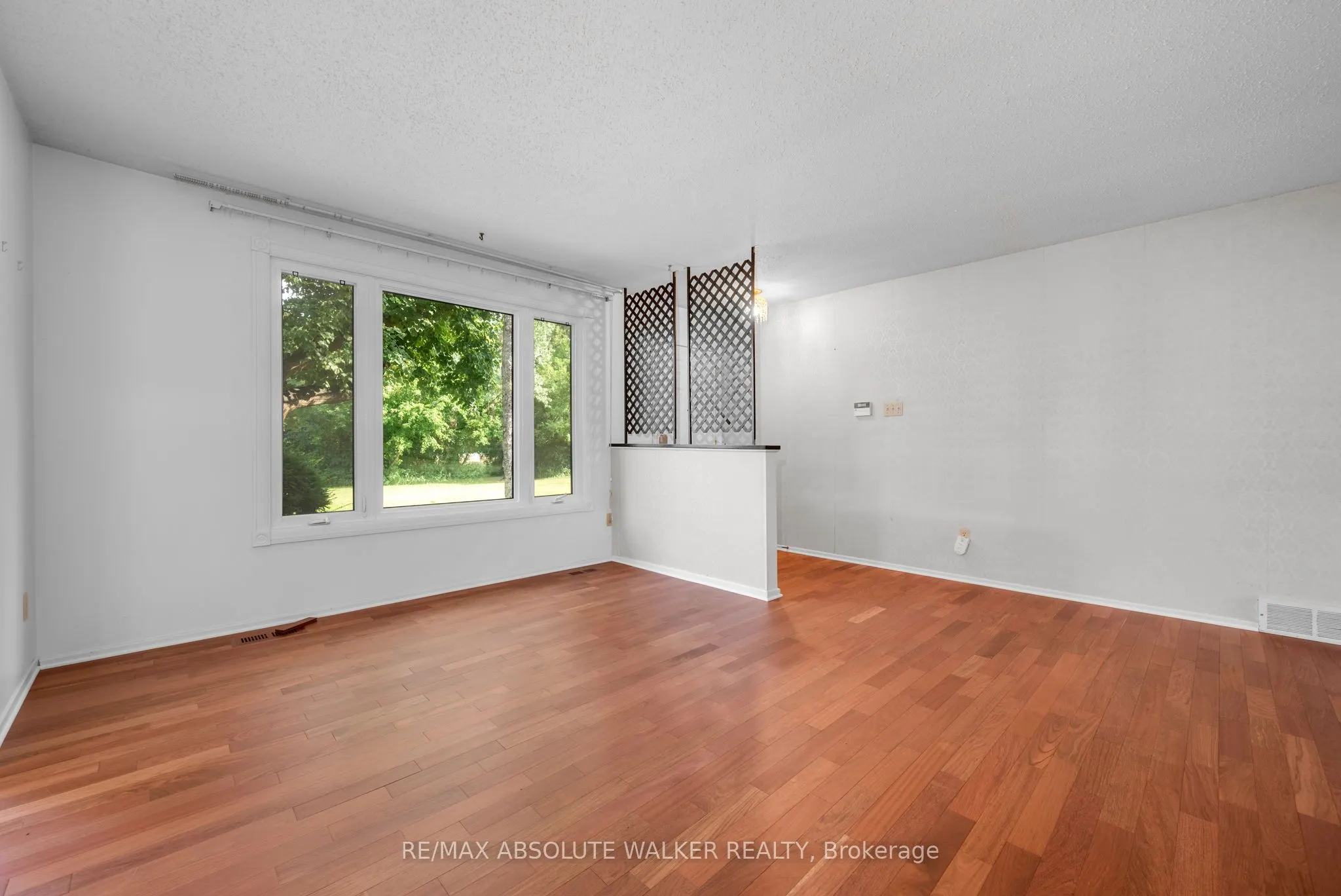 1439 Metz Crescent