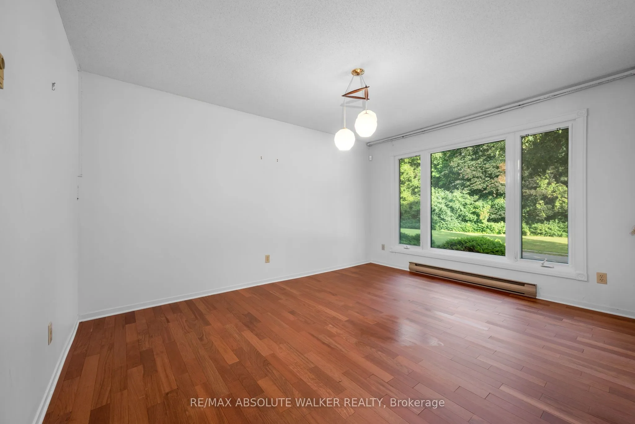 1439 Metz Crescent