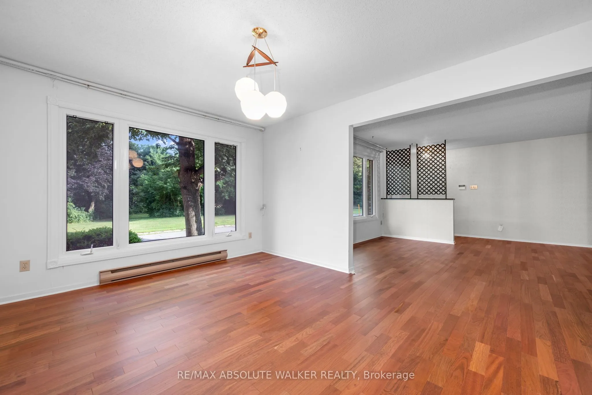 1439 Metz Crescent